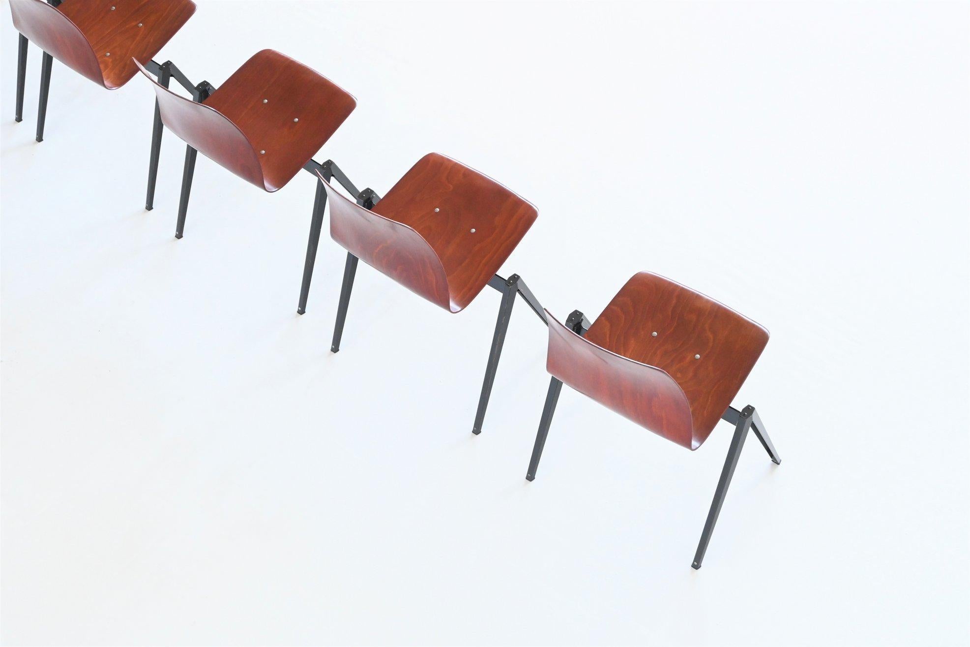 Late 20th Century Elmar Flototto S22 Stacking Chairs Pagholz, Germany, 1970
