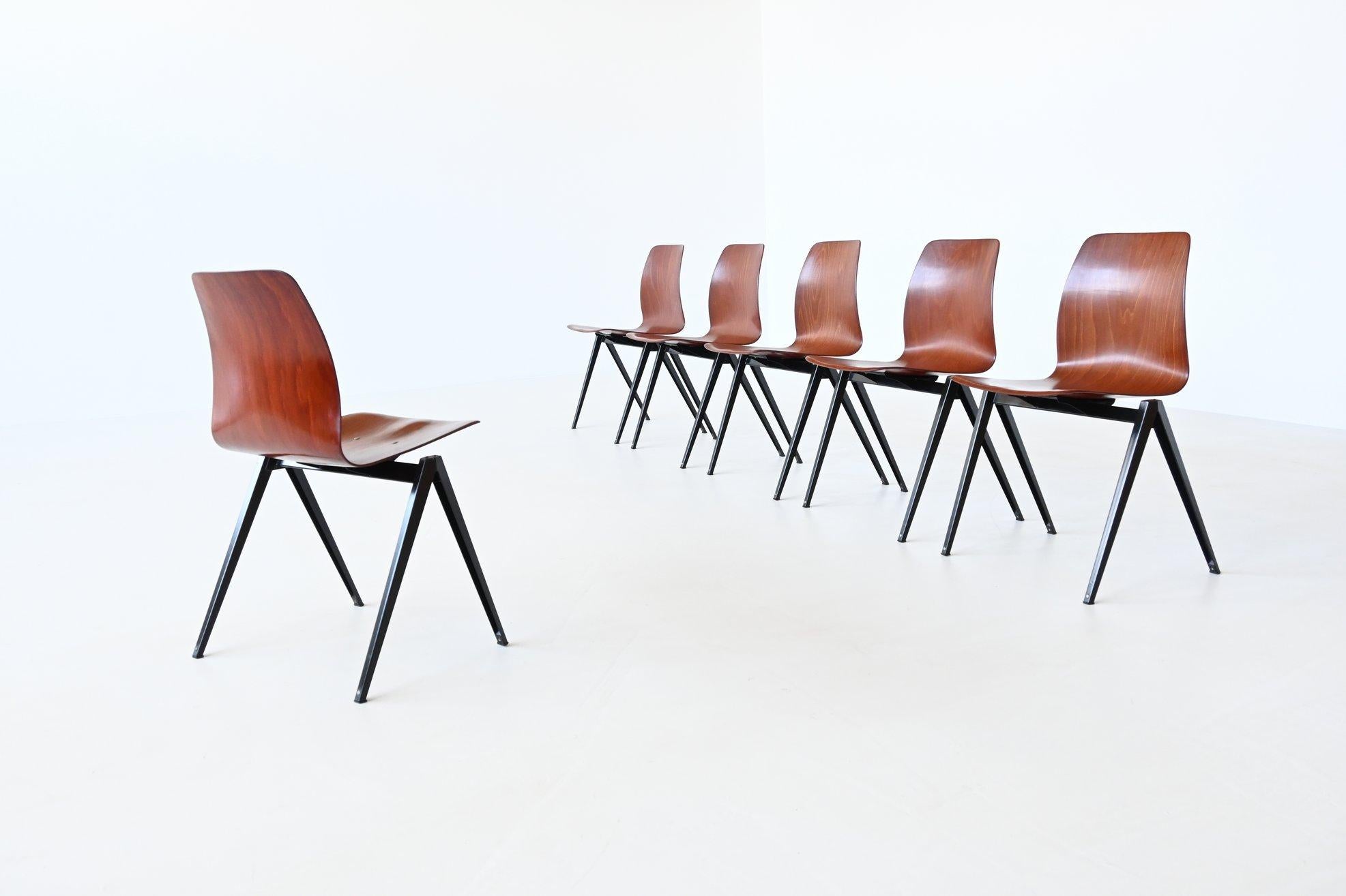 Metal Elmar Flototto S22 Stacking Chairs Pagholz, Germany, 1970