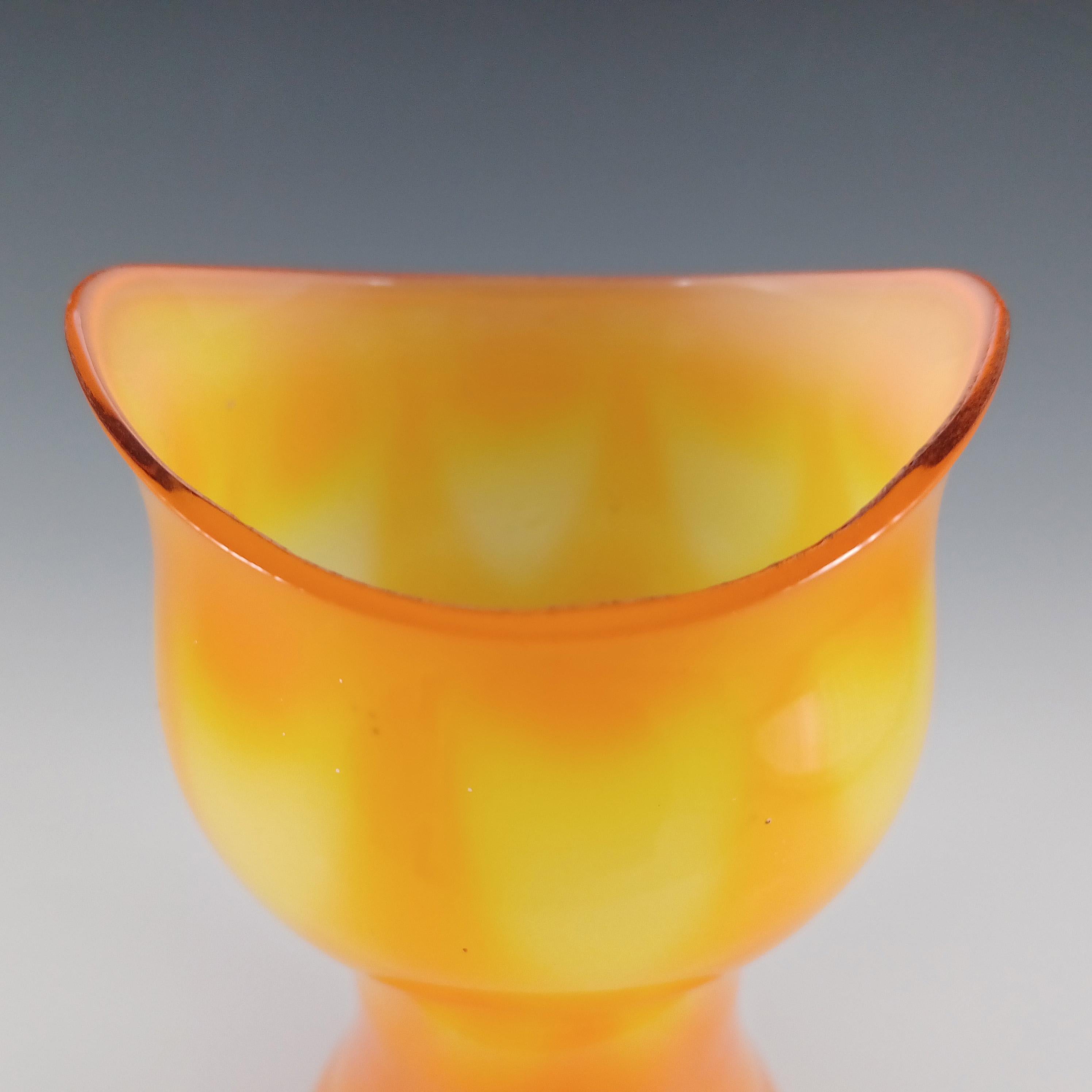 Metà XX secolo Elme 1970 Scandinavian Orange Cased Glass Peacock Vase in vendita