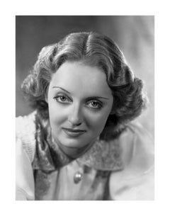 Bette Davis : Piercing Gaze