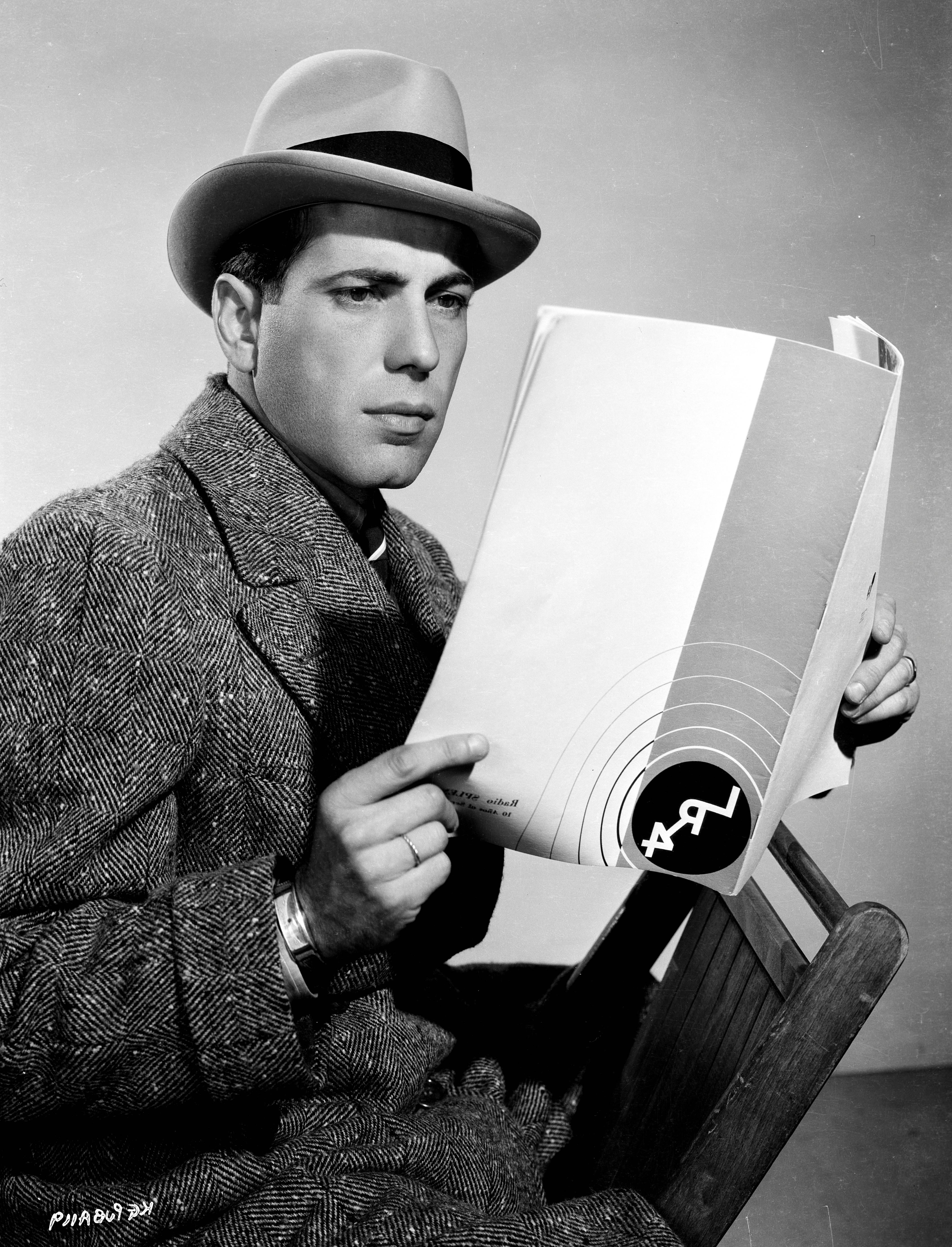 Elmer Fryer Portrait Photograph - Humphrey Bogart in "Kid Galahad" Fine Art Print