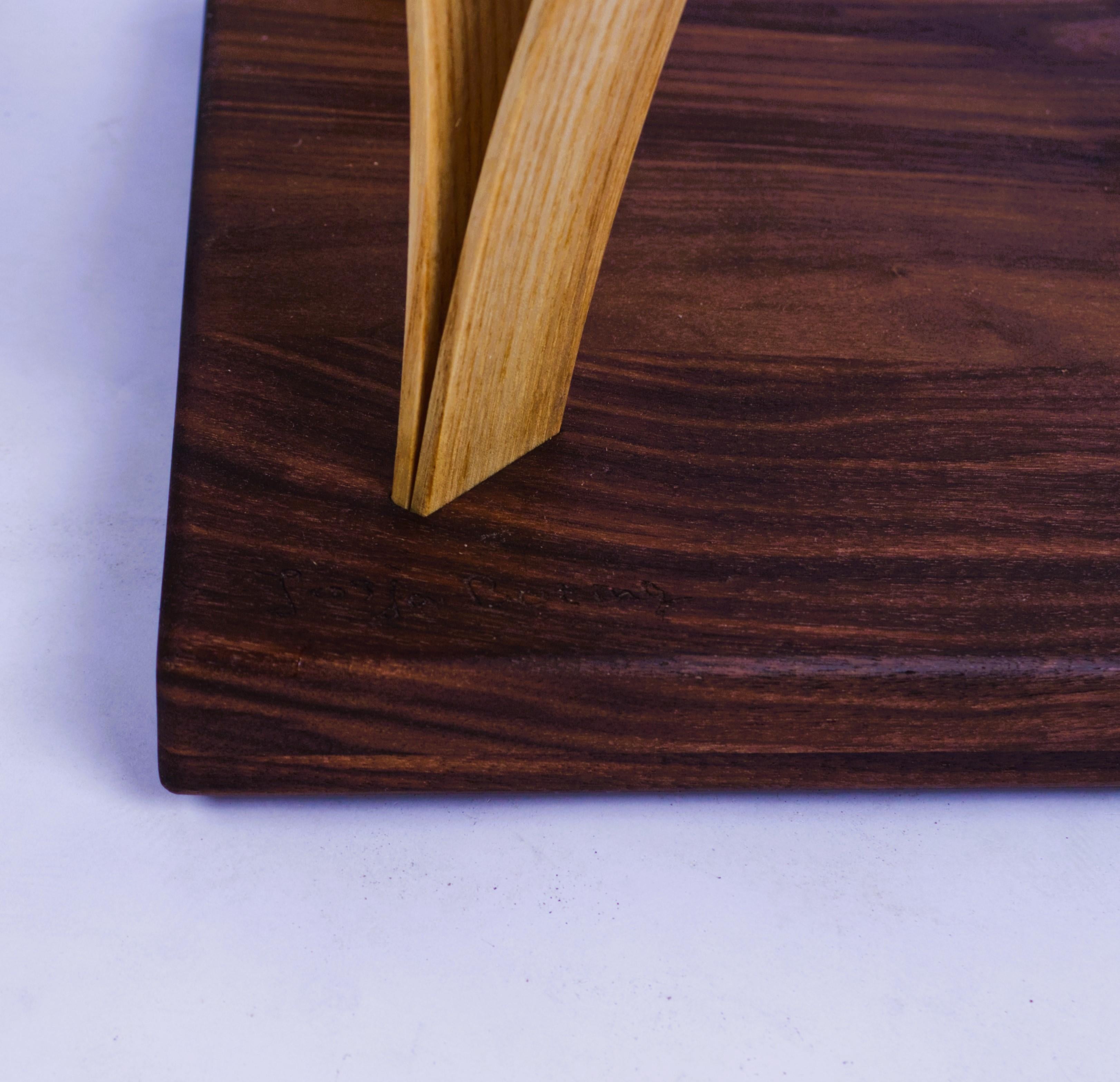 Mesa auxiliar de madera Elms en Nuevo estado para la venta en DE MEERN, UT