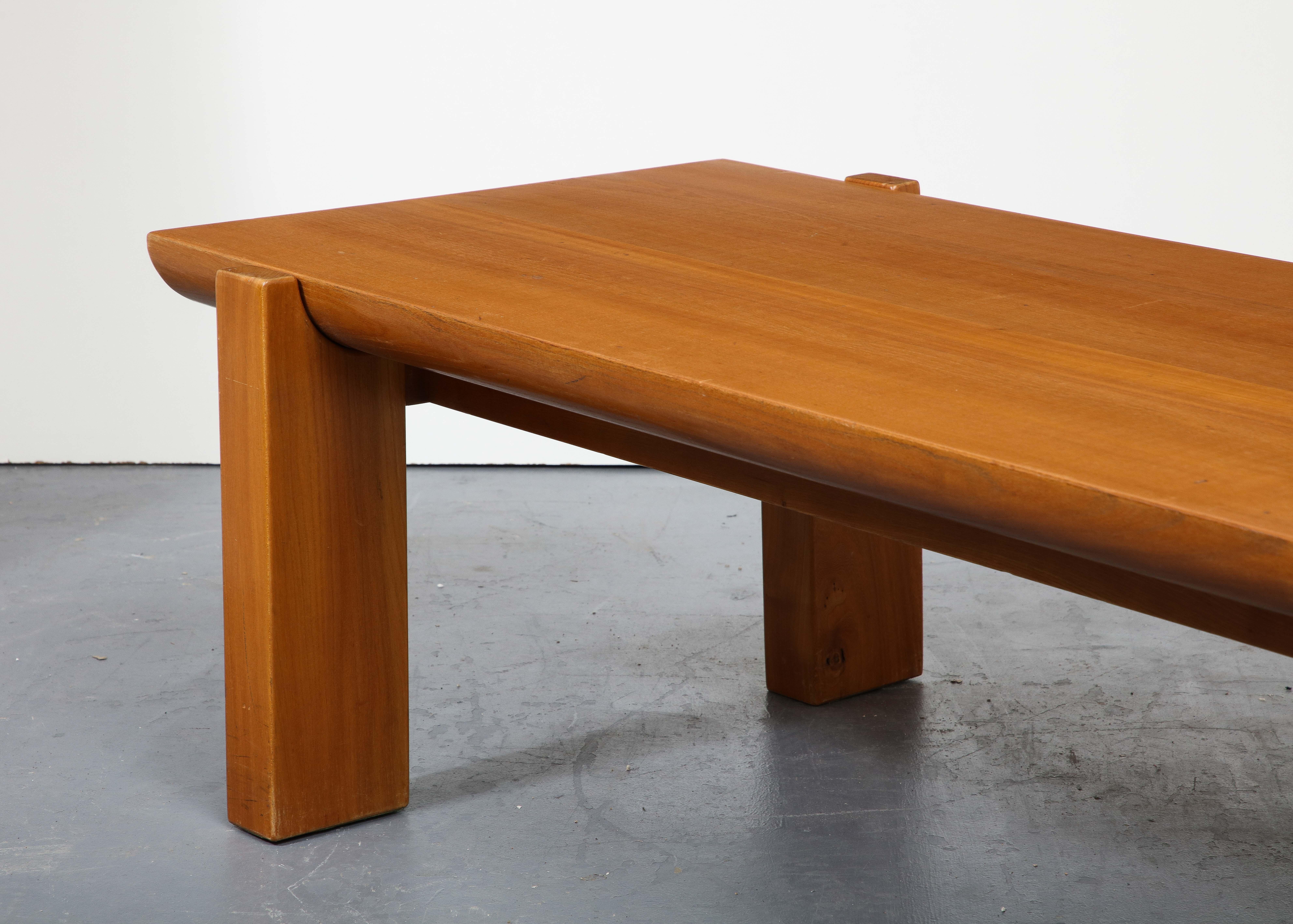 Fin du 20e siècle Table basse en bois d'orme de Luigi Gorgone, Italie, vers 1970 en vente