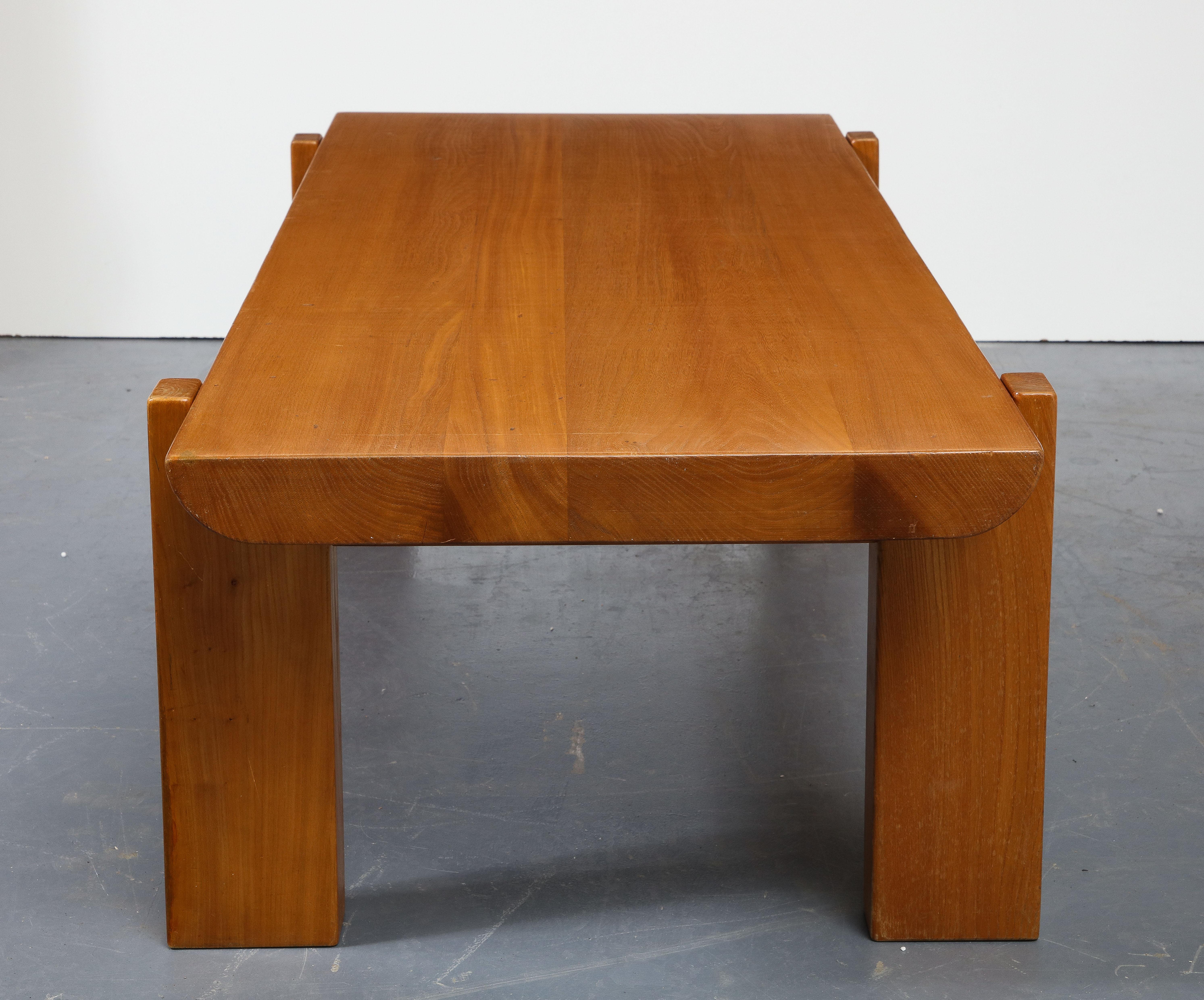Table basse en bois d'orme de Luigi Gorgone, Italie, vers 1970 en vente 1
