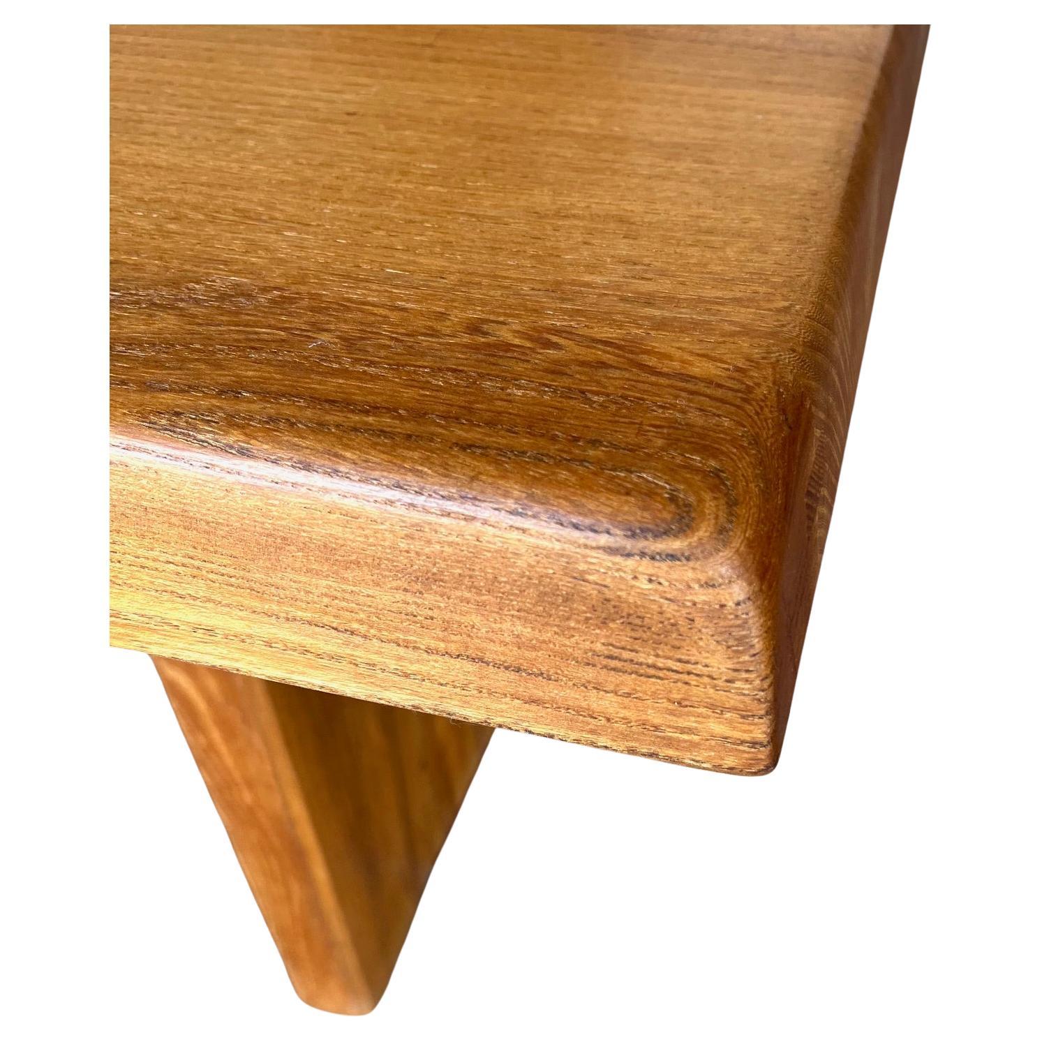 Elmwood dining Table 