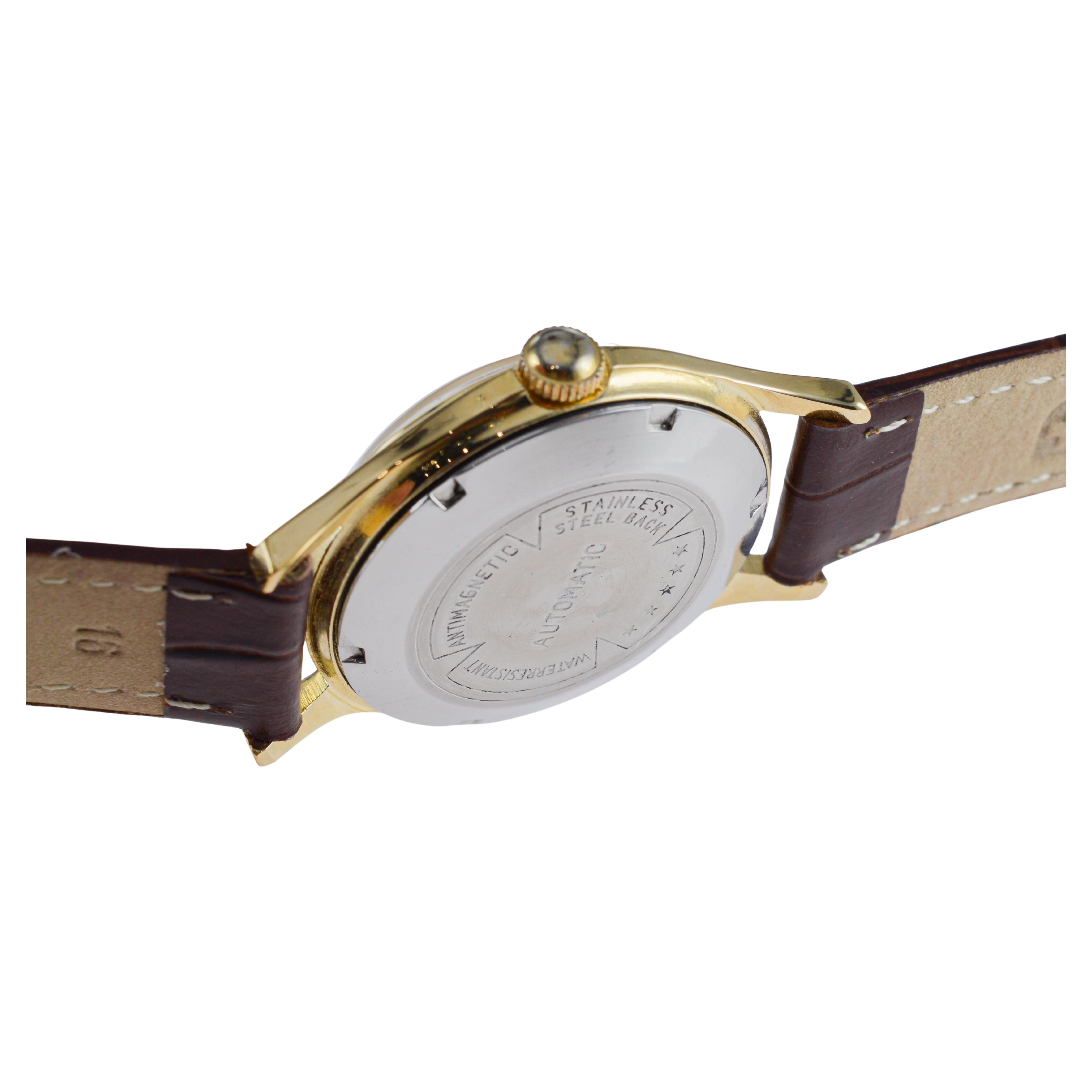 Eloga Yellow Gold Filled Art Deco Watch with Flawless Original Dial 1950's en vente 9