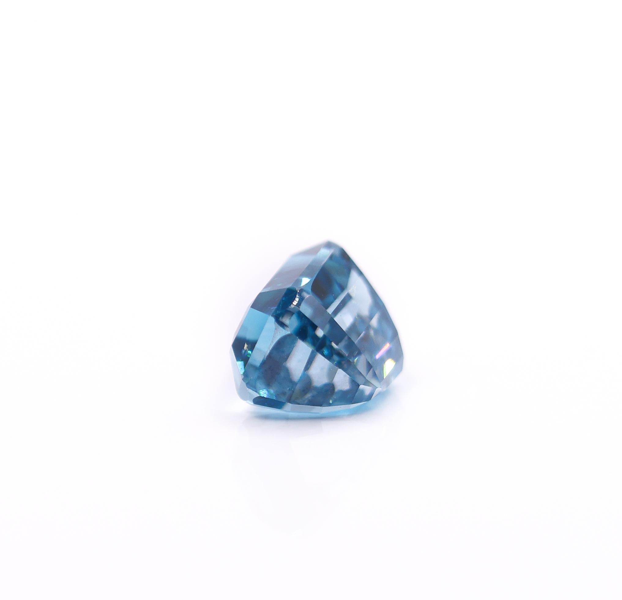 Women's or Men's Elongated 4.62 Carat Blue Zircon Gemstone  EM 9x6mm