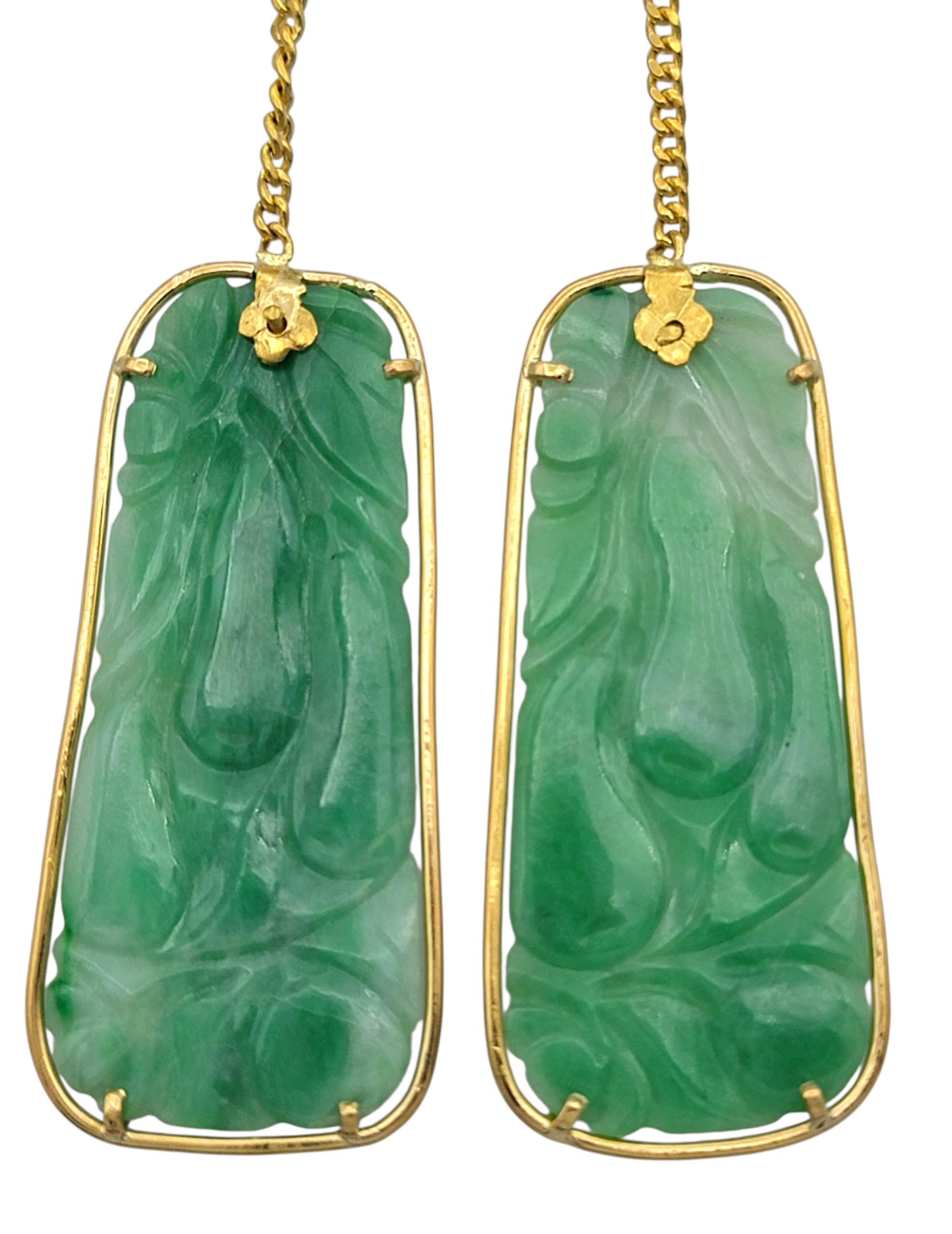 Contemporain Boucles d'oreilles convertibles pendantes en or jaune 21 carats avec tablettes de jade sculptées en vente