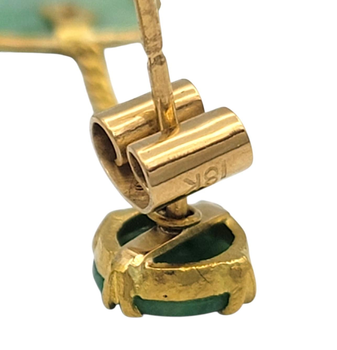 Boucles d'oreilles convertibles pendantes en or jaune 21 carats avec tablettes de jade sculptées Pour femmes en vente