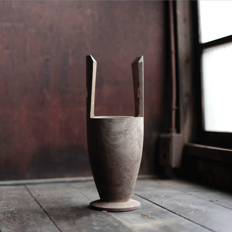 A wooden object made in the Meiji Era (1868-1912).
Mat and dry texture of the wood is perfect for wabi sabi interior object.
It's also nice to use it as a flower vase.
