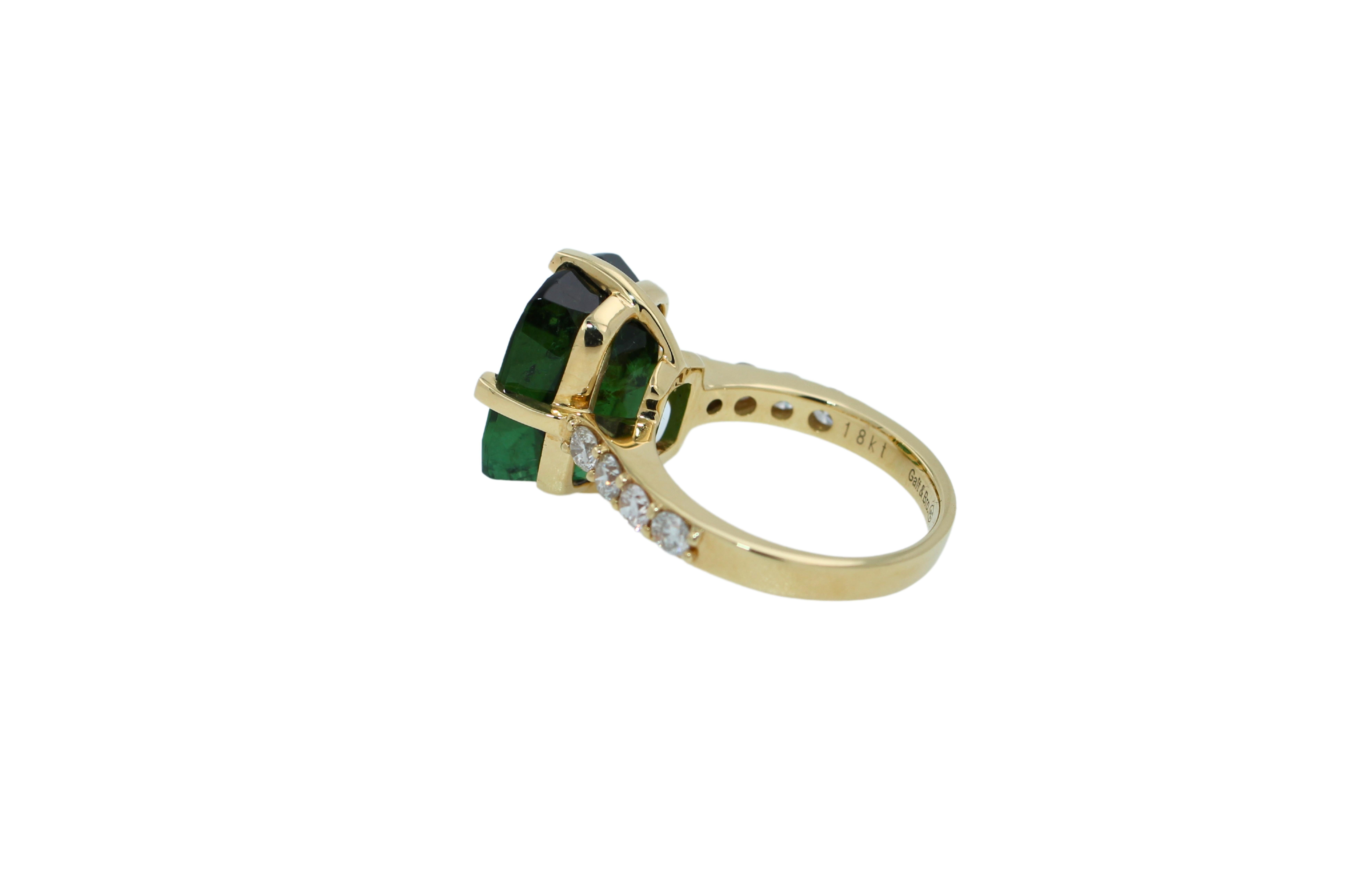 Elongated Cushion Green Tourmaline Diamond Cocktail Solitaire Prongset Gold Ring For Sale 4