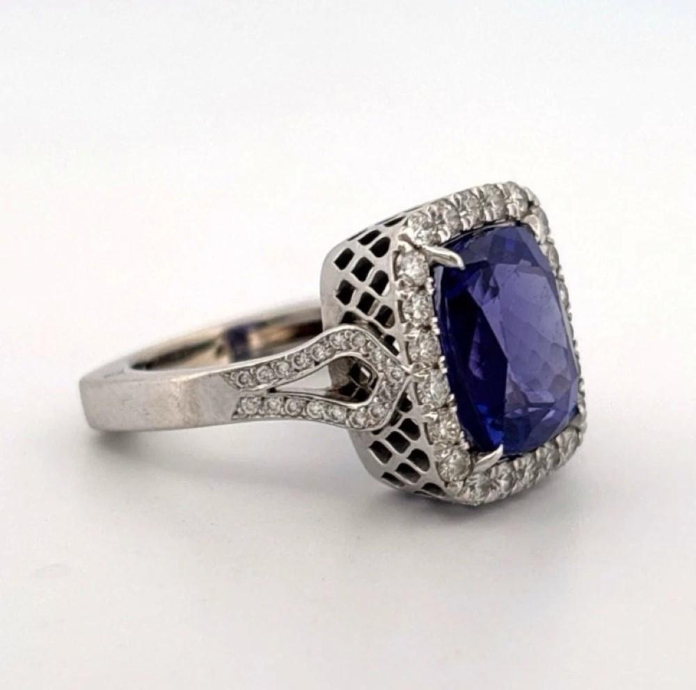 Elongated Cushion Natural Tanzanite & Round Diamond 6.29CT 14K White Gold Ring In Excellent Condition For Sale In Carmel By The Sea, CA