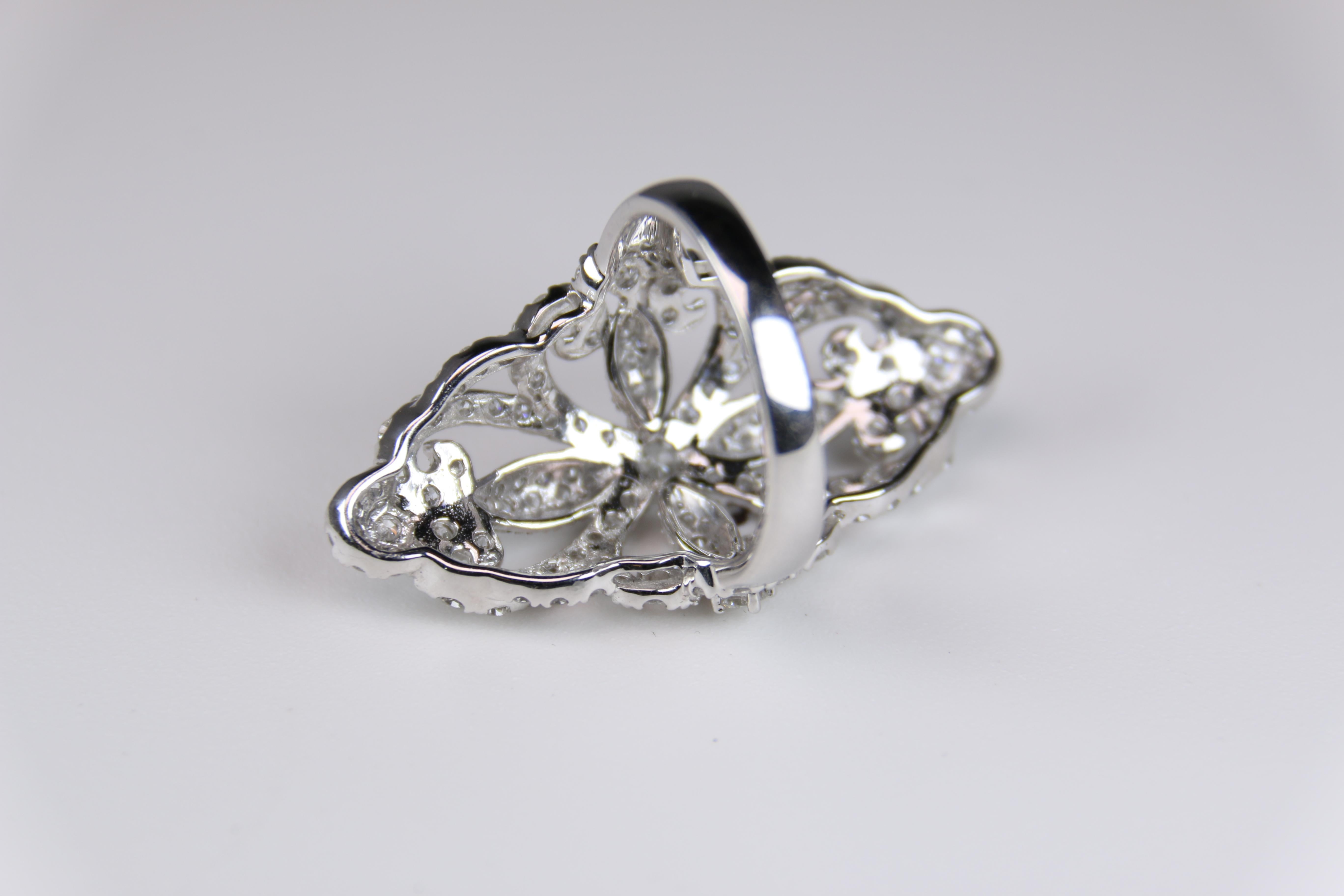 Elongated Filigree Pave Diamond and 14 Karat White Gold Ring In Good Condition In Dallas, TX