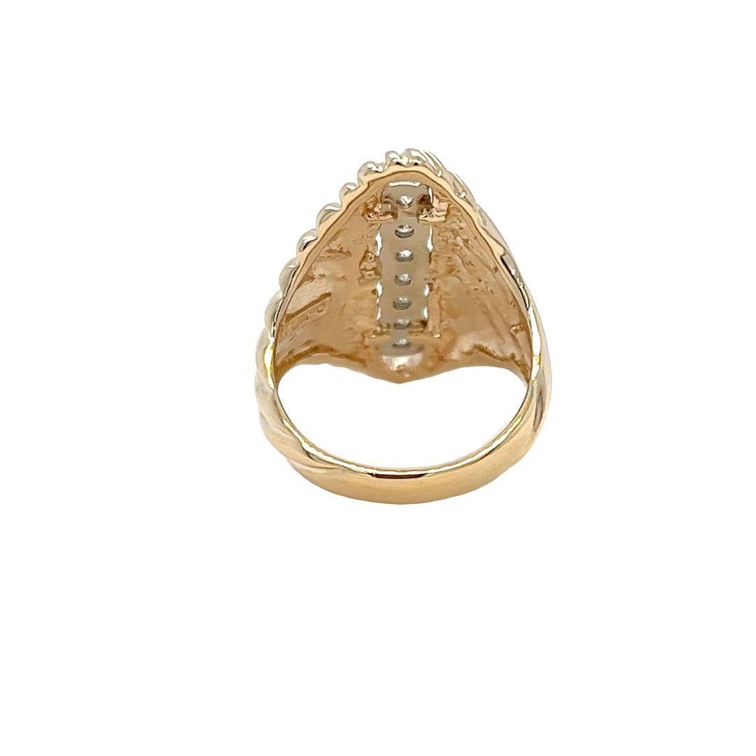 Elongated Gold Carved Wave Ring with Diamond Line Accent In Good Condition For Sale In Coral Gables, FL