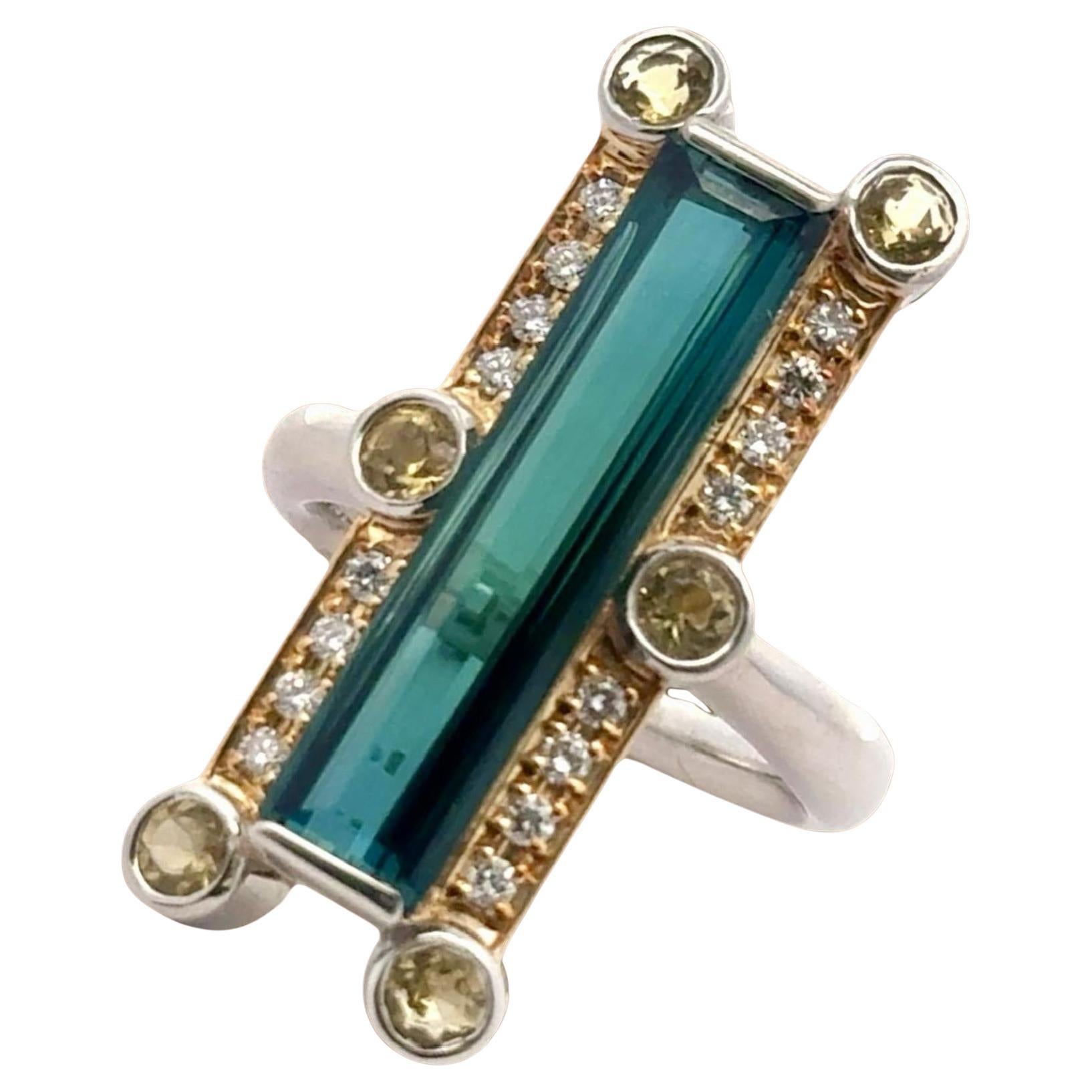 Tourmaline verte allongée, diamant et citrine Platine/or jaune 18 carats en vente