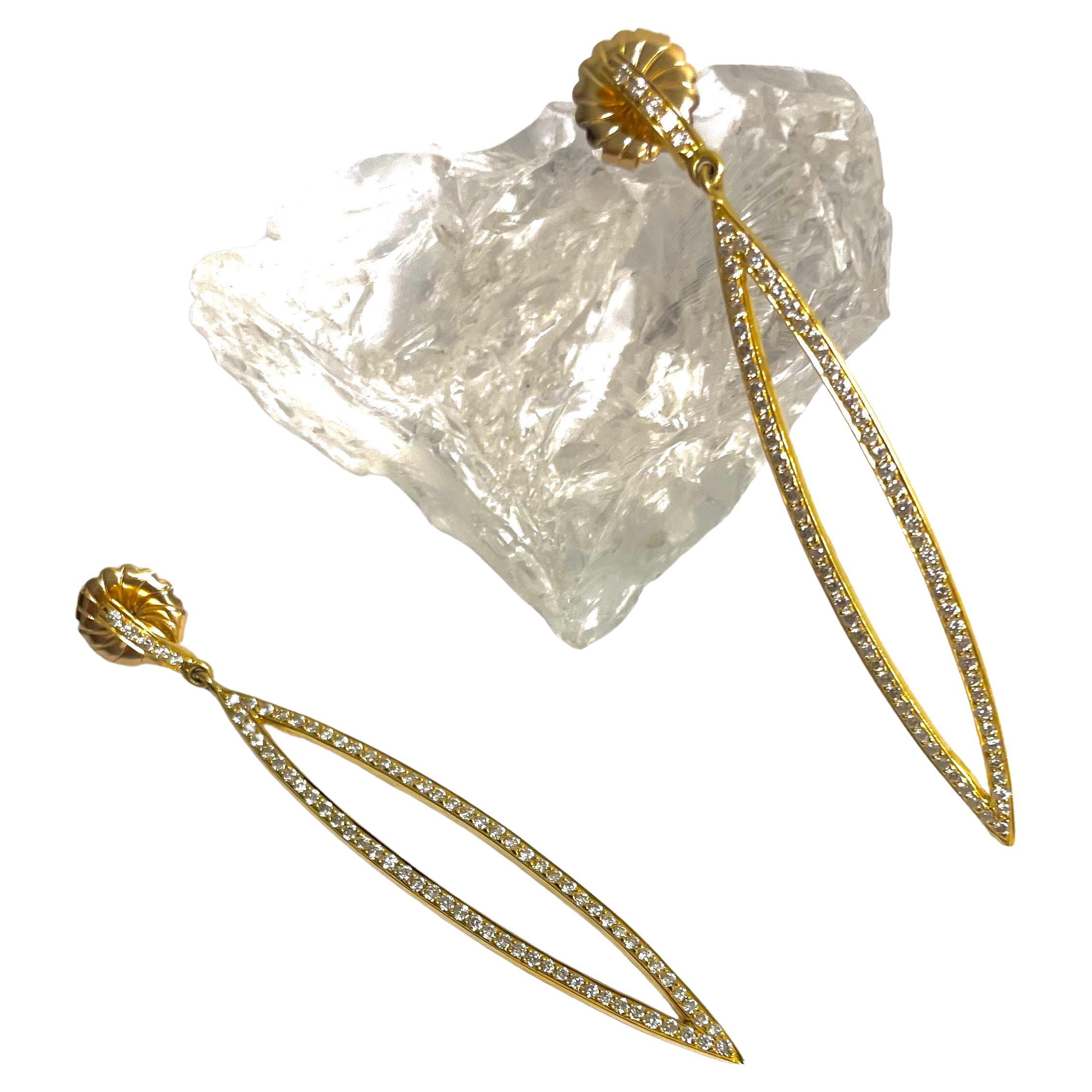 Elongated Marquise Shape 18k Yellow Gold and Pave Diamonds Paradizia Earrings In New Condition For Sale In Laguna Beach, CA
