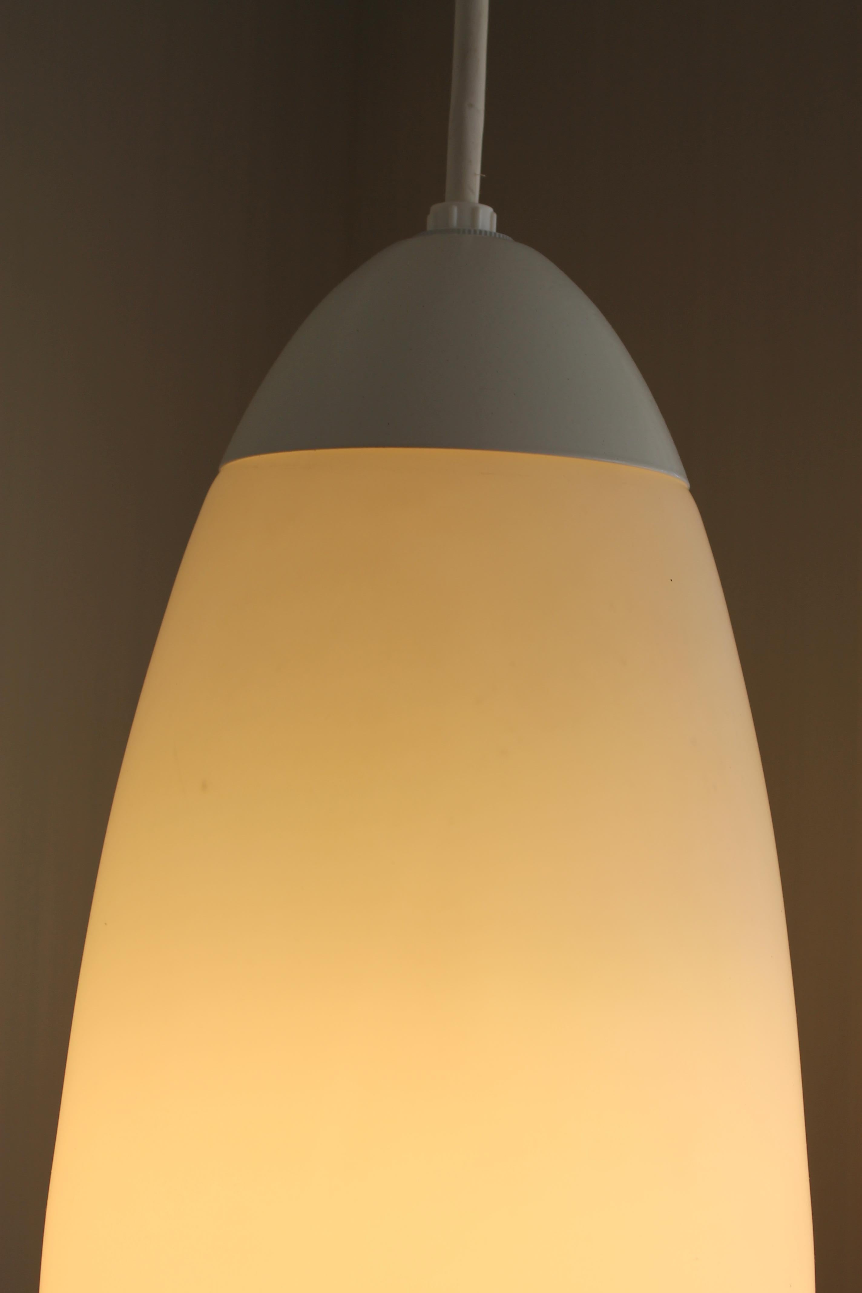 Elongated Mid-Century Modern Hanging Pendant Lamp In Good Condition For Sale In Palm Springs, CA