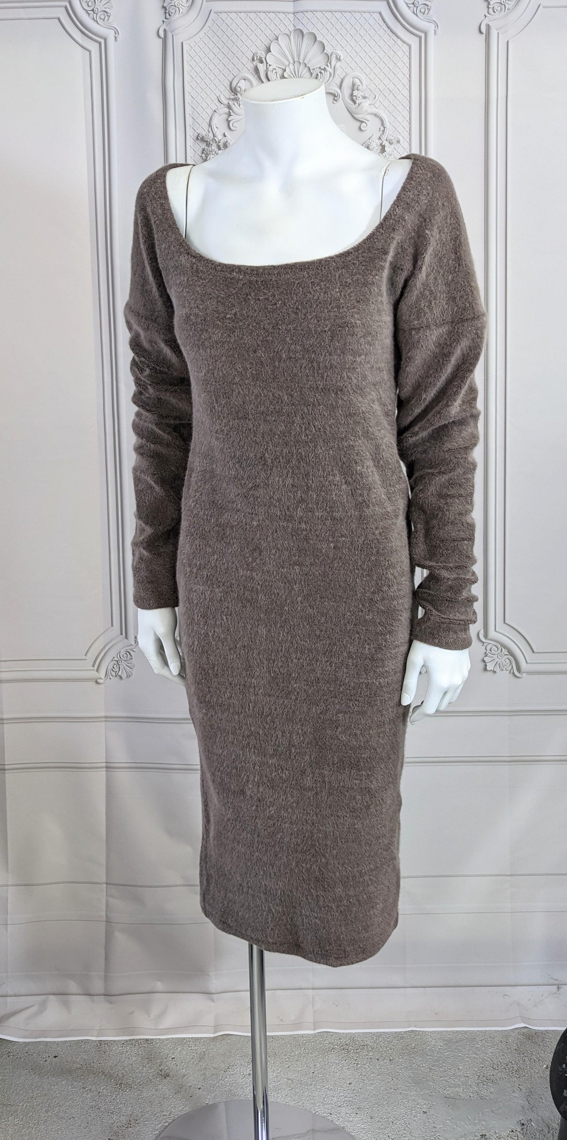 Robe allongée en mohair Wiggle, Studio VL Pour femmes en vente