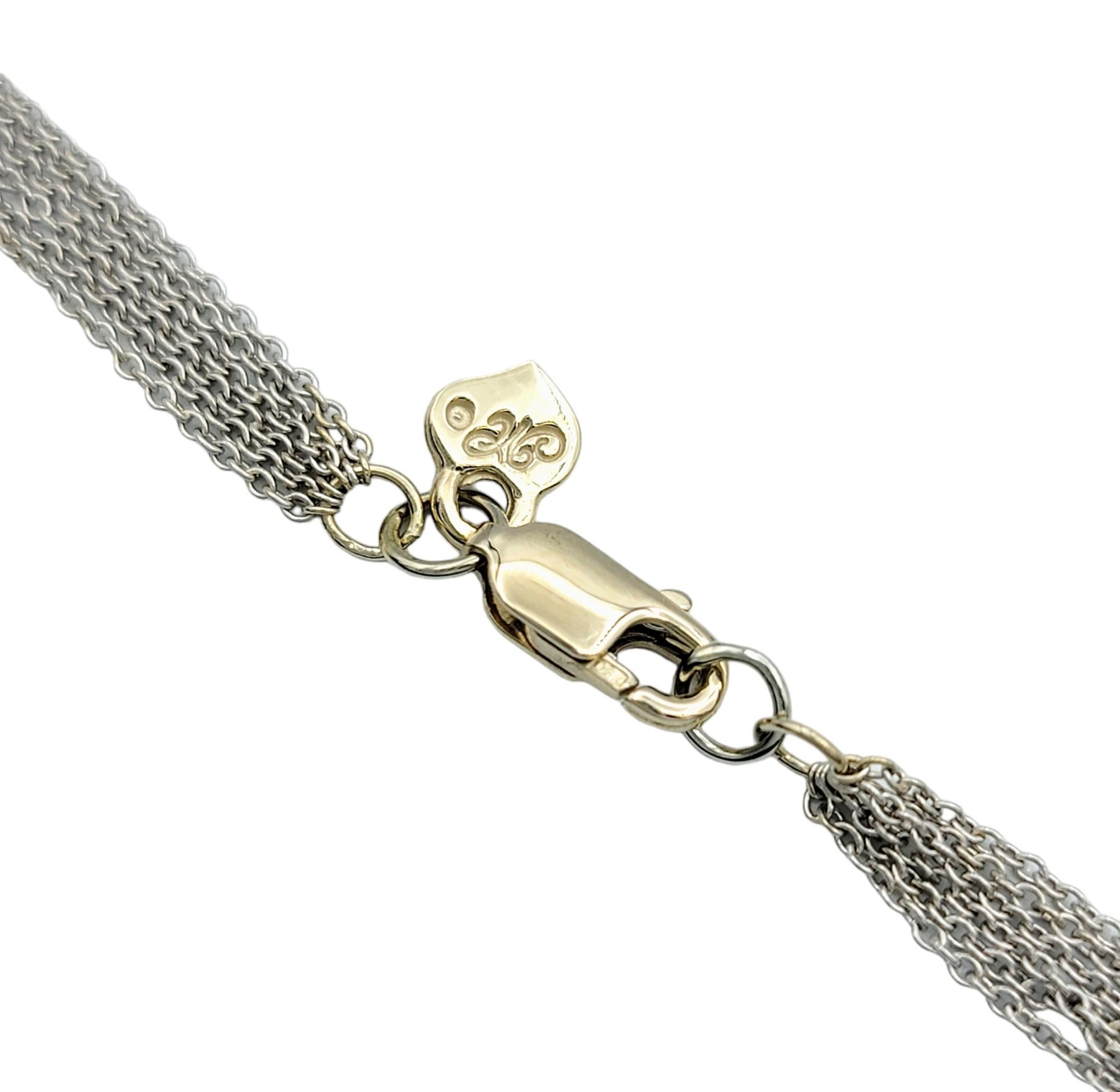 Taglio rotondo Collana a più fili con cuore aperto allungato e diamanti in oro bicolore 18 carati in vendita