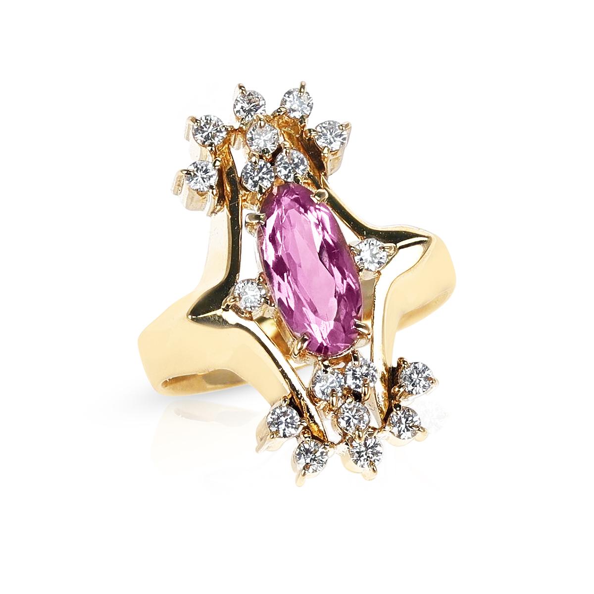 Elongated Oval 1.50 ct. Pink Topaz and Diamond Cocktail Ring, 18k In Excellent Condition In New York, NY
