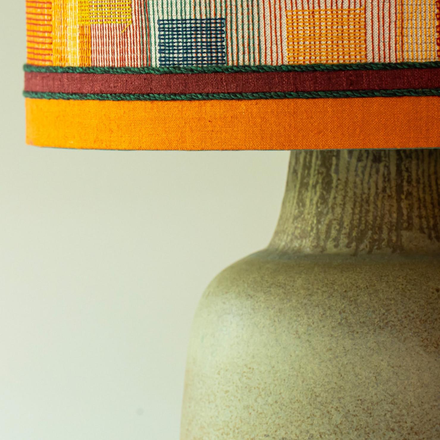 Elongated Ovoid Lime Green Ceramic Table Floor Lamp with Lampshade by R. Houben en vente 2