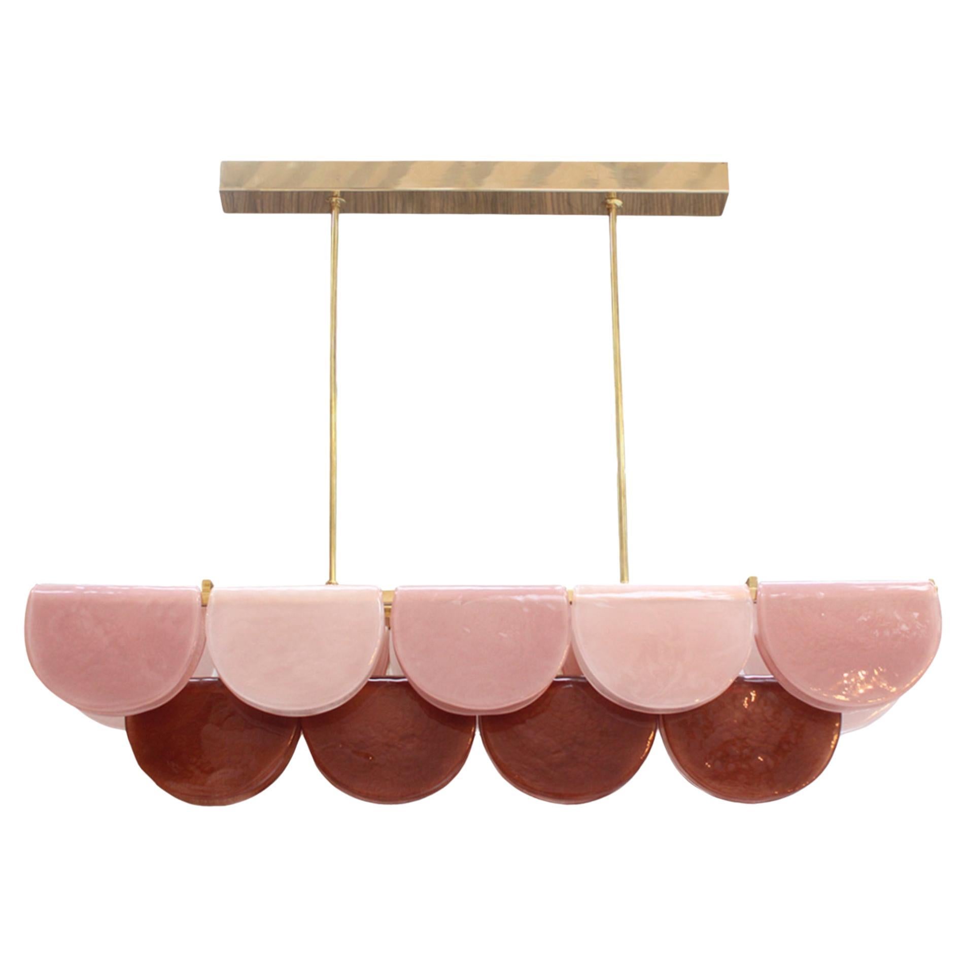 Lampada da soffitto allungata in ottone e vetro di Murano rosa rosso multicolore, Italia in vendita