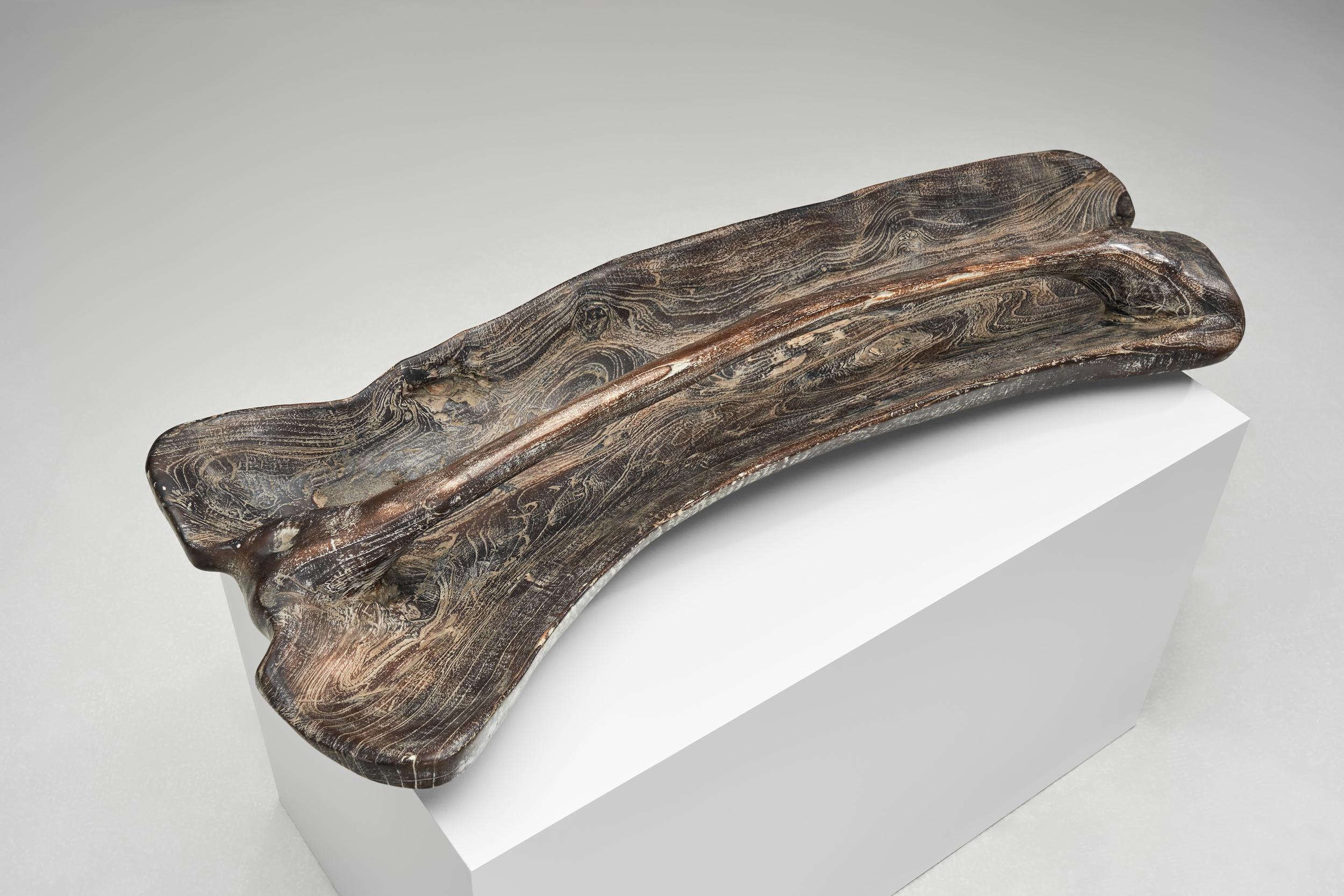 Elongated Sculptural Wooden Bowl, Europe Second half of the 20th Century For Sale 1