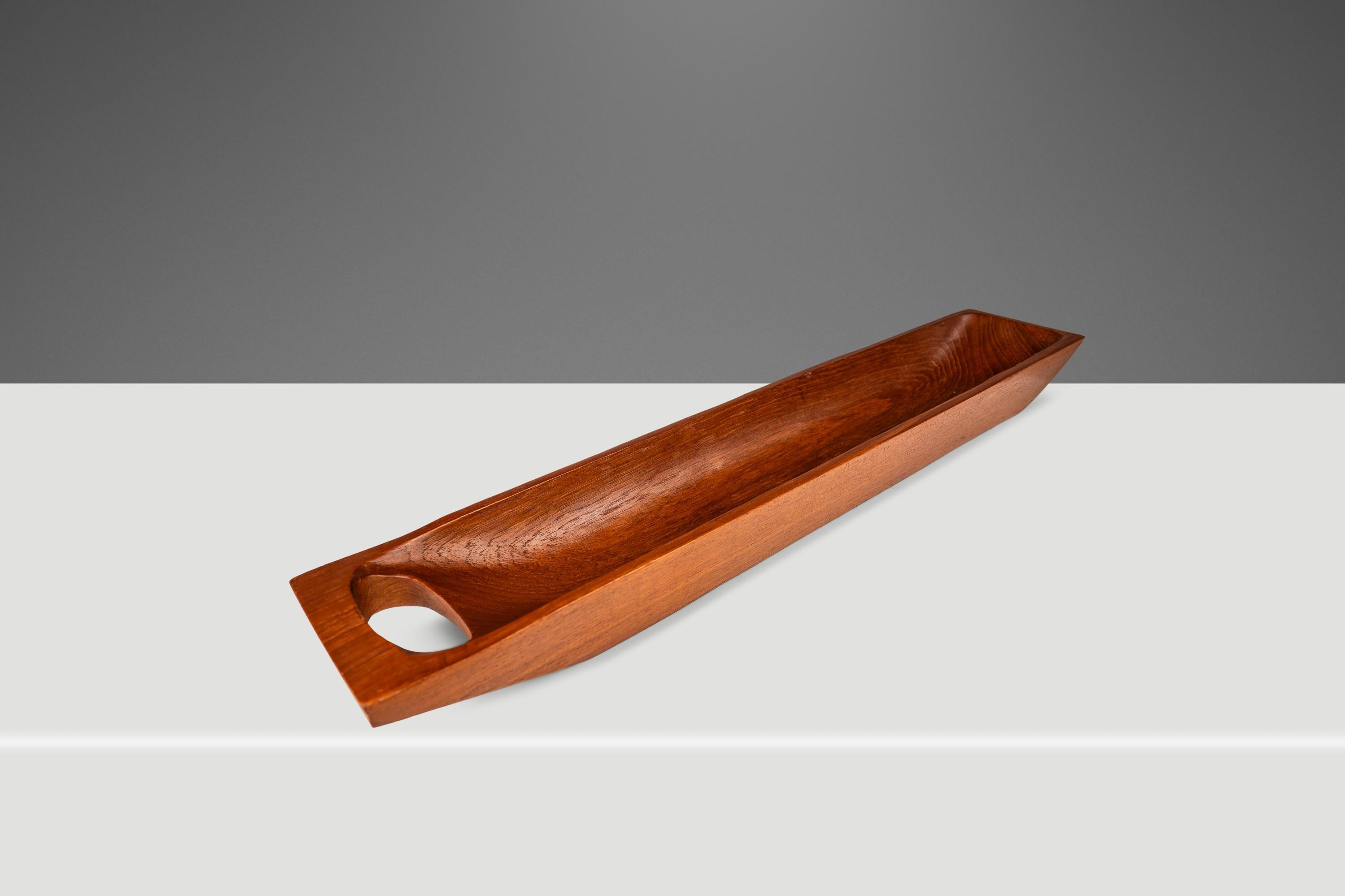 Elongated Serving Tray / Catch-All Hand-Carved from Solid Teak, c. 1970s In Good Condition For Sale In Deland, FL
