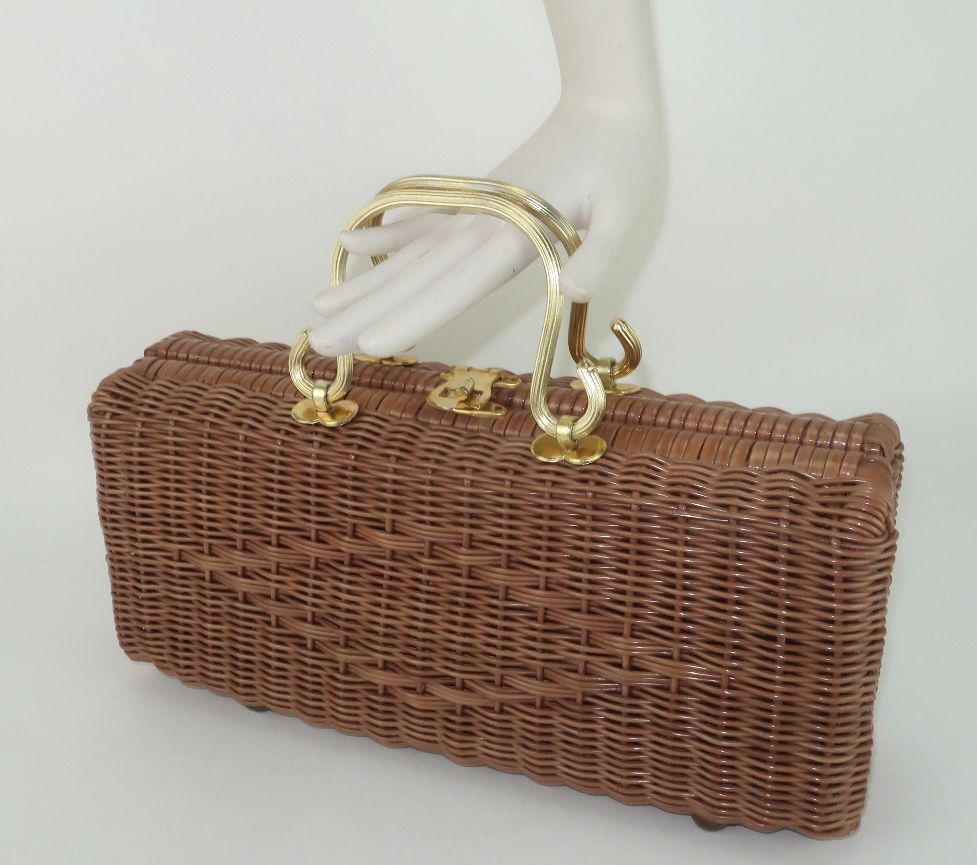 Elongated Straw Handbag With Gold Handles, 1960's For Sale 8