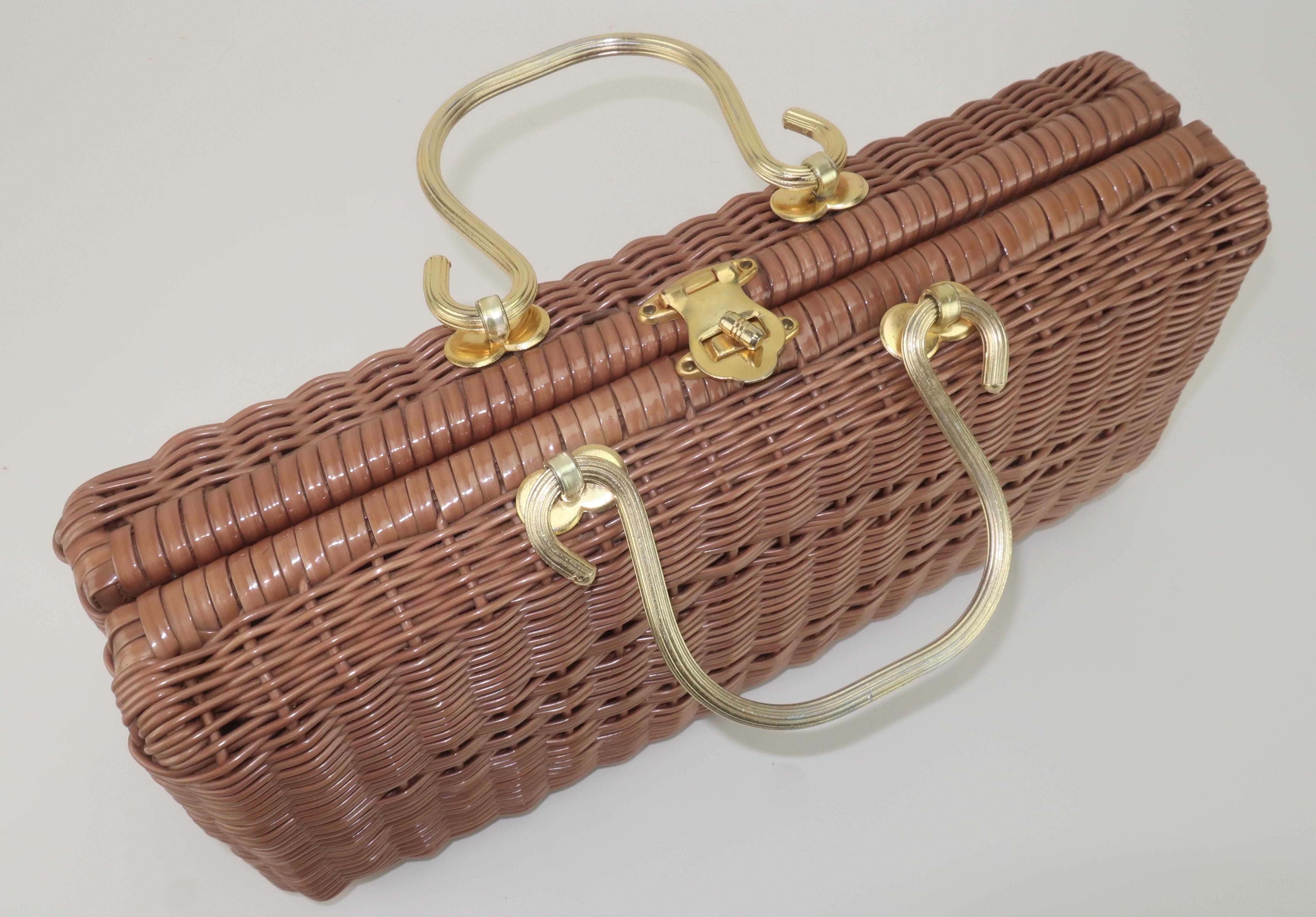 Elongated Straw Handbag With Gold Handles, 1960's For Sale 4