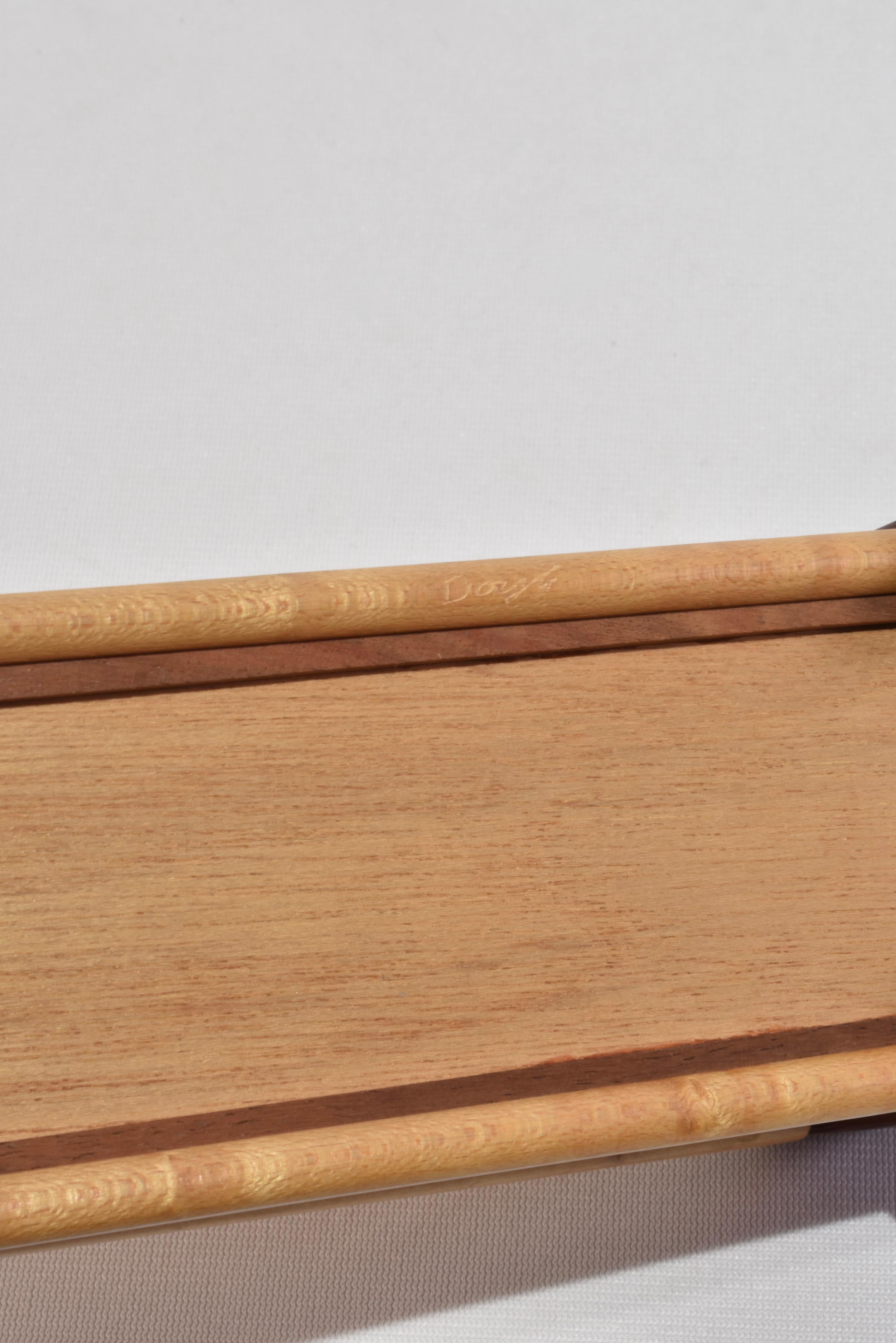 Caja de madera alargada siglo XX en venta