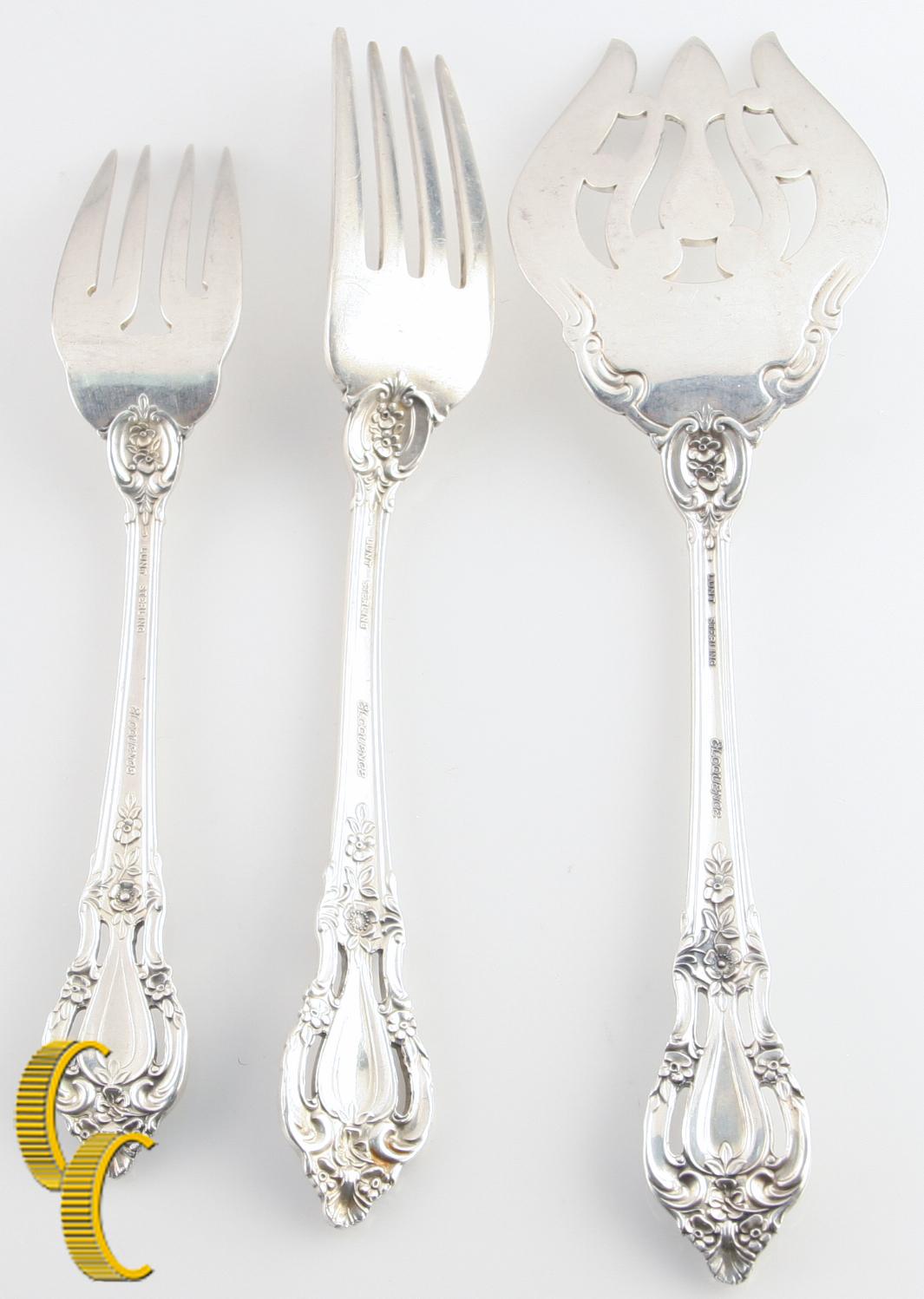 Eloquence by Lunt Sterling Silver Flatware Set 45 Pieces Great Condition! In Good Condition In Sherman Oaks, CA