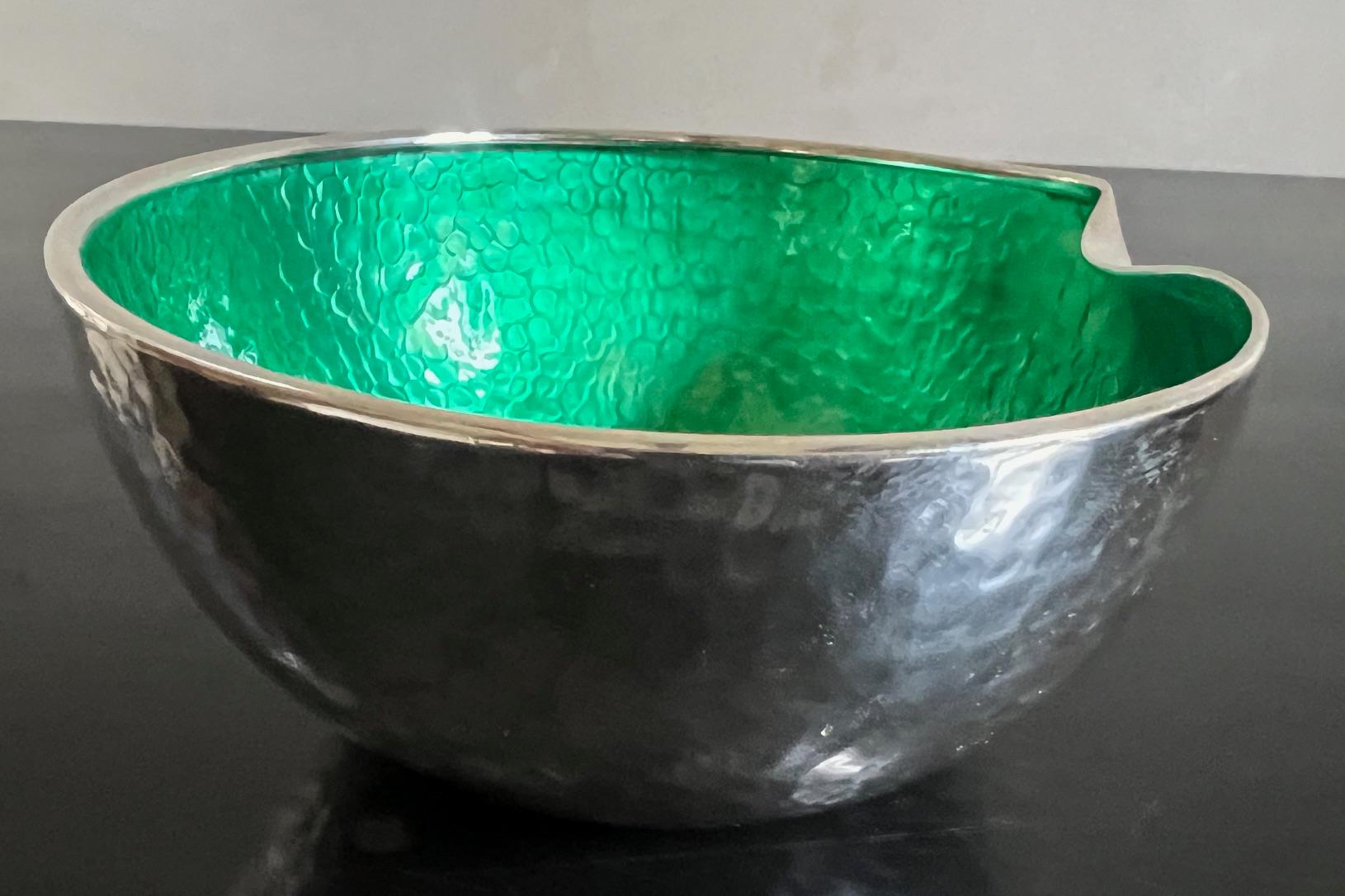 Elsa Peretti entworfen von Tiffany & Co. Schale aus Sterlingsilber mit grüner Emaille (Ende des 20. Jahrhunderts)