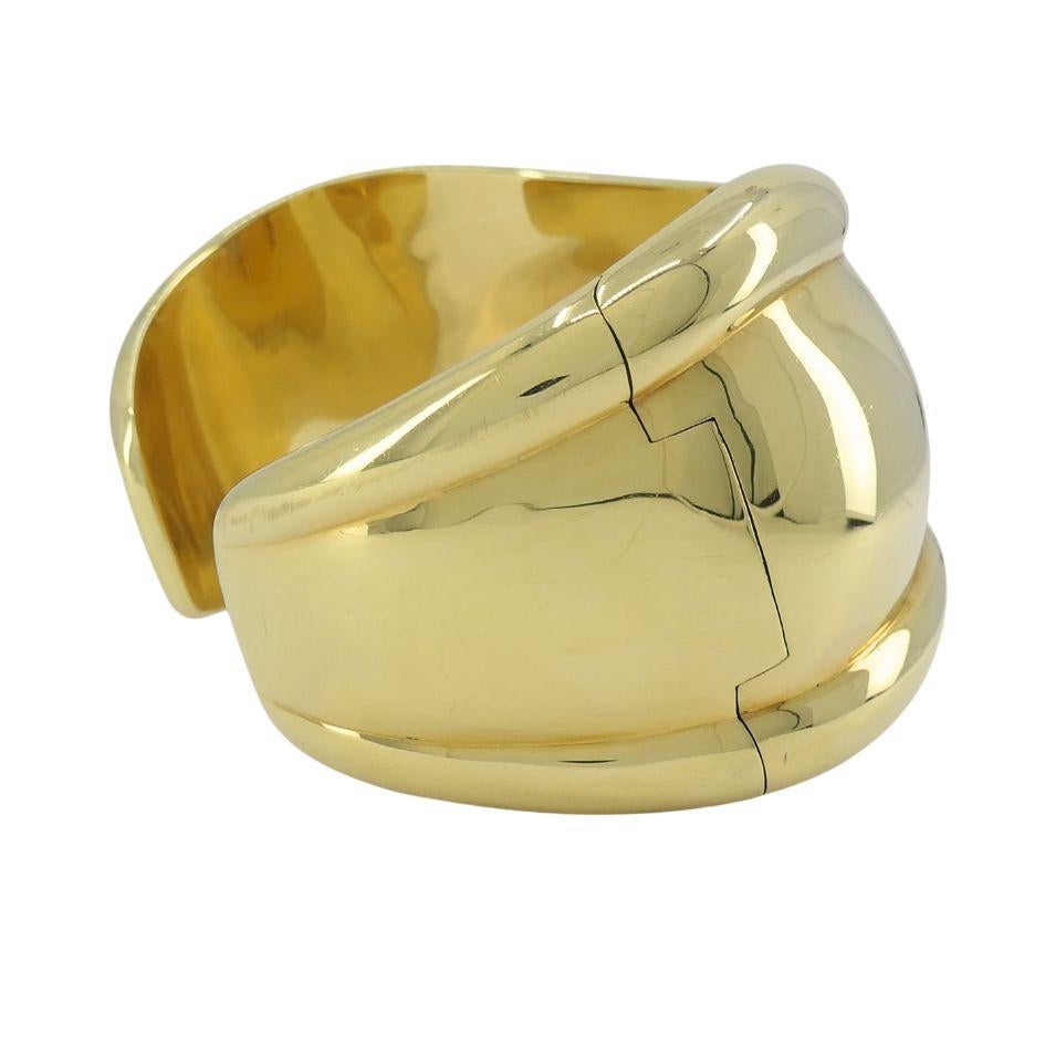 Elsa Peretti for Tiffany & Co. 18k Gold Jade Bone Cuff Bracelet en venta 4