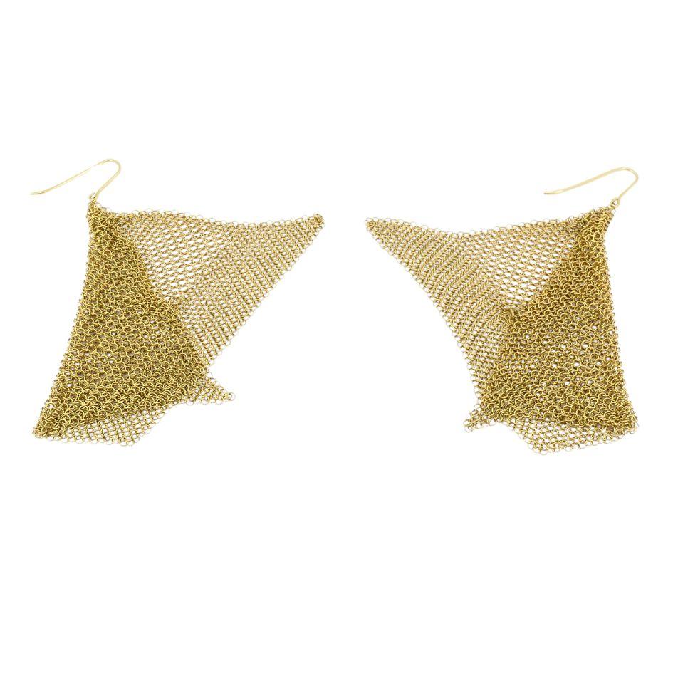 Elsa Peretti for Tiffany & Co. Orecchini a goccia a maglie larghe in oro 18k in vendita 2