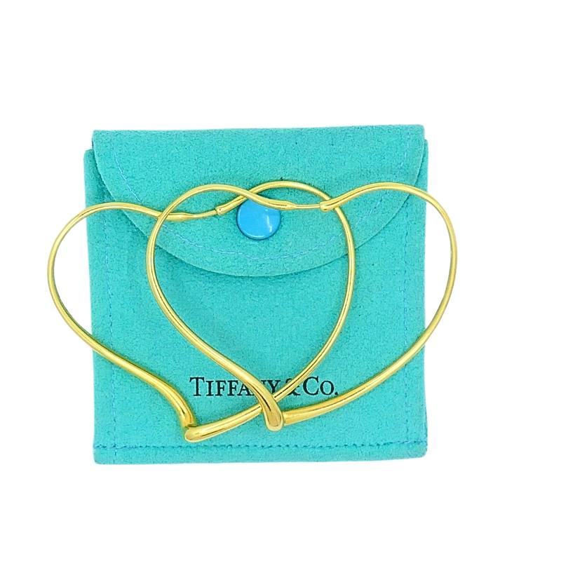 Elsa Peretti für Tiffany & Co. Offene Herz-Ohrringe aus 18 Karat Gold im Angebot 4