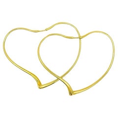 Elsa Peretti for Tiffany & Co. Orecchini a cerchio a cuore aperto in oro 18k
