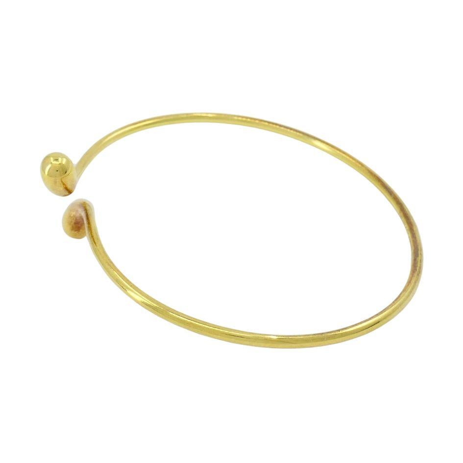 Elsa Peretti for Tiffany & Co. 18k Gold Teardrop Bypass Bangle Bracelet 3