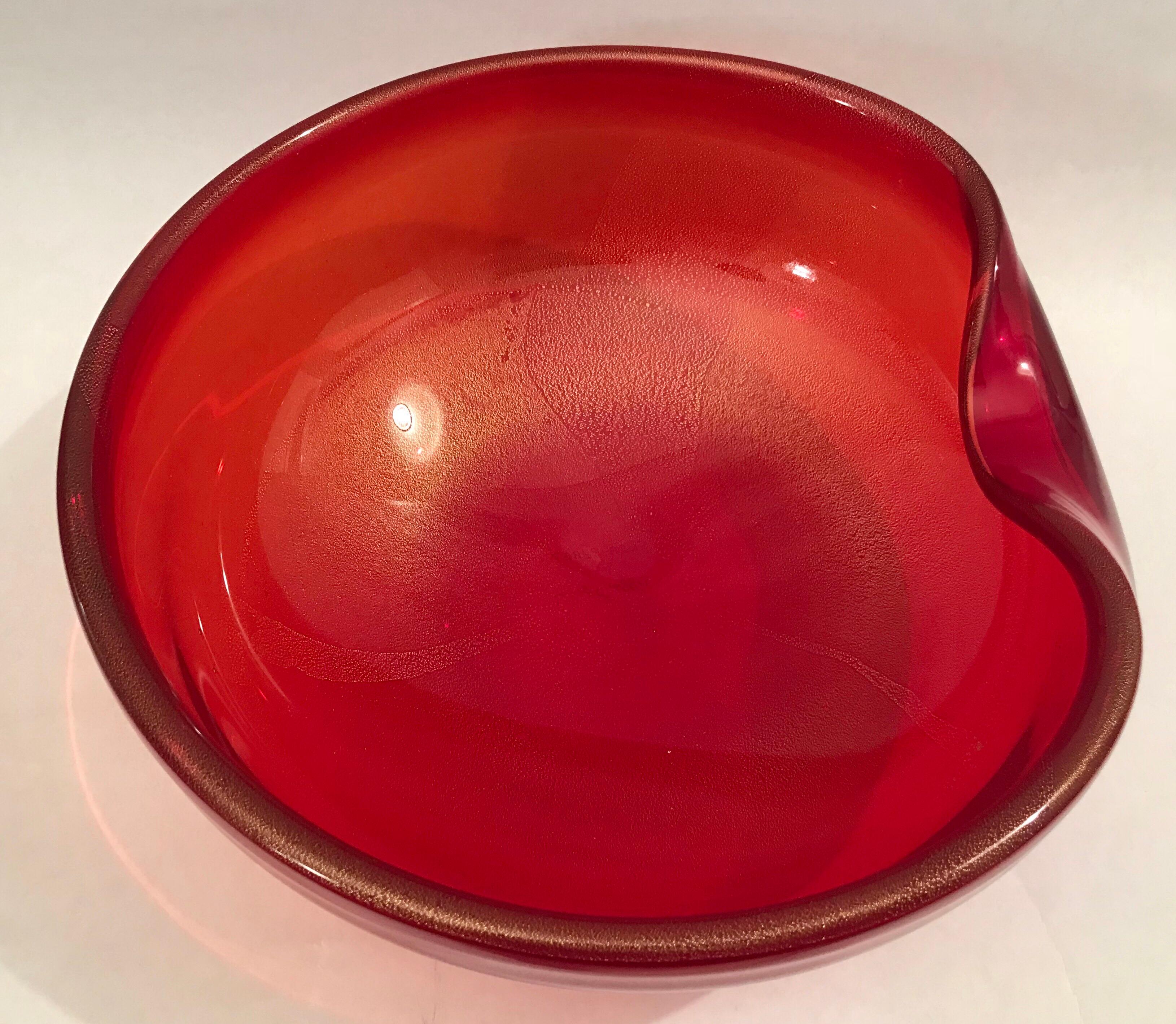 Elsa Peretti for Tiffany & Co. Art Glass Thumbprint Bowl In Good Condition In Lake Success, NY