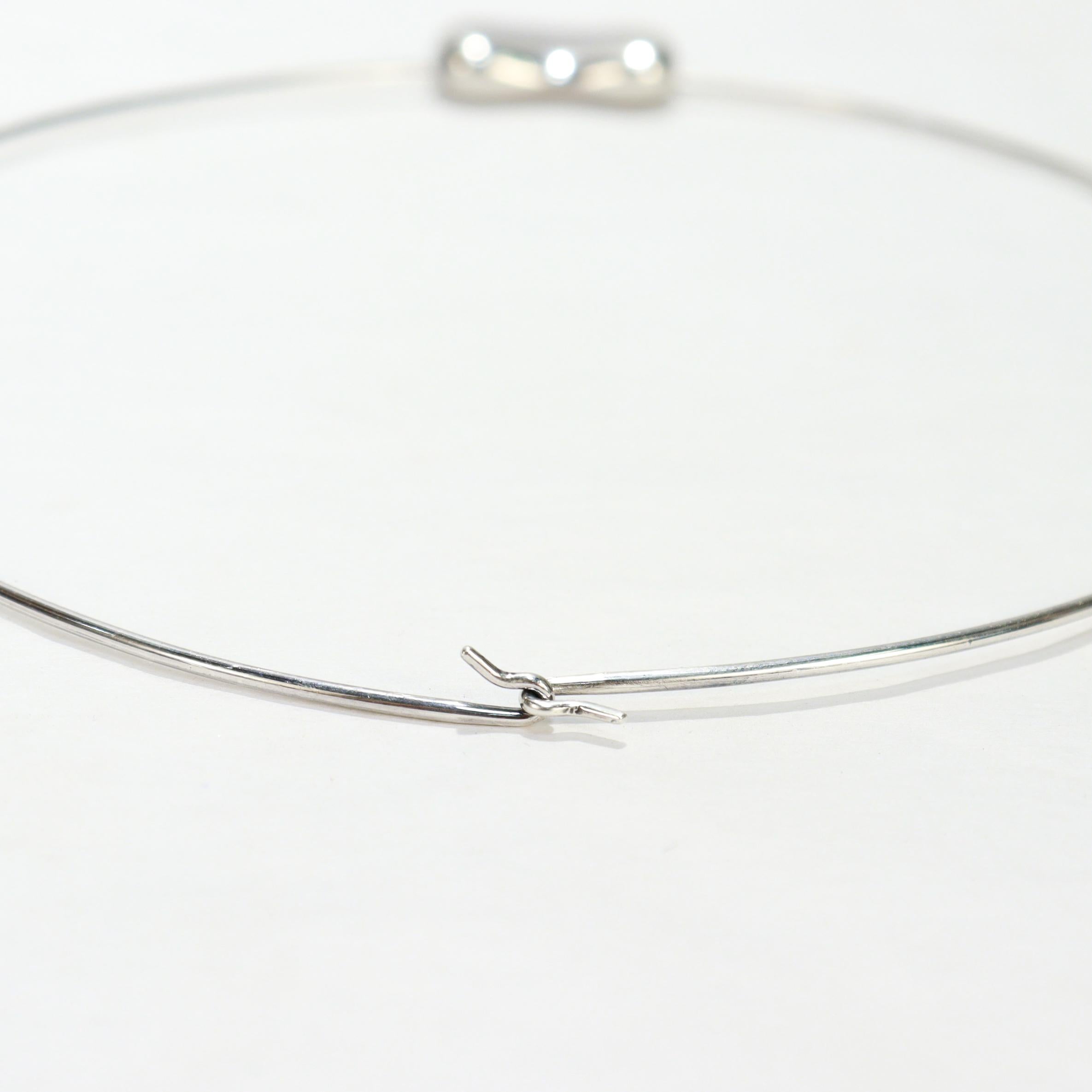 Collar gargantilla Elsa Peretti for Tiffany & Co. 'Bean' de plata de ley de 18 pulgadas en venta 5