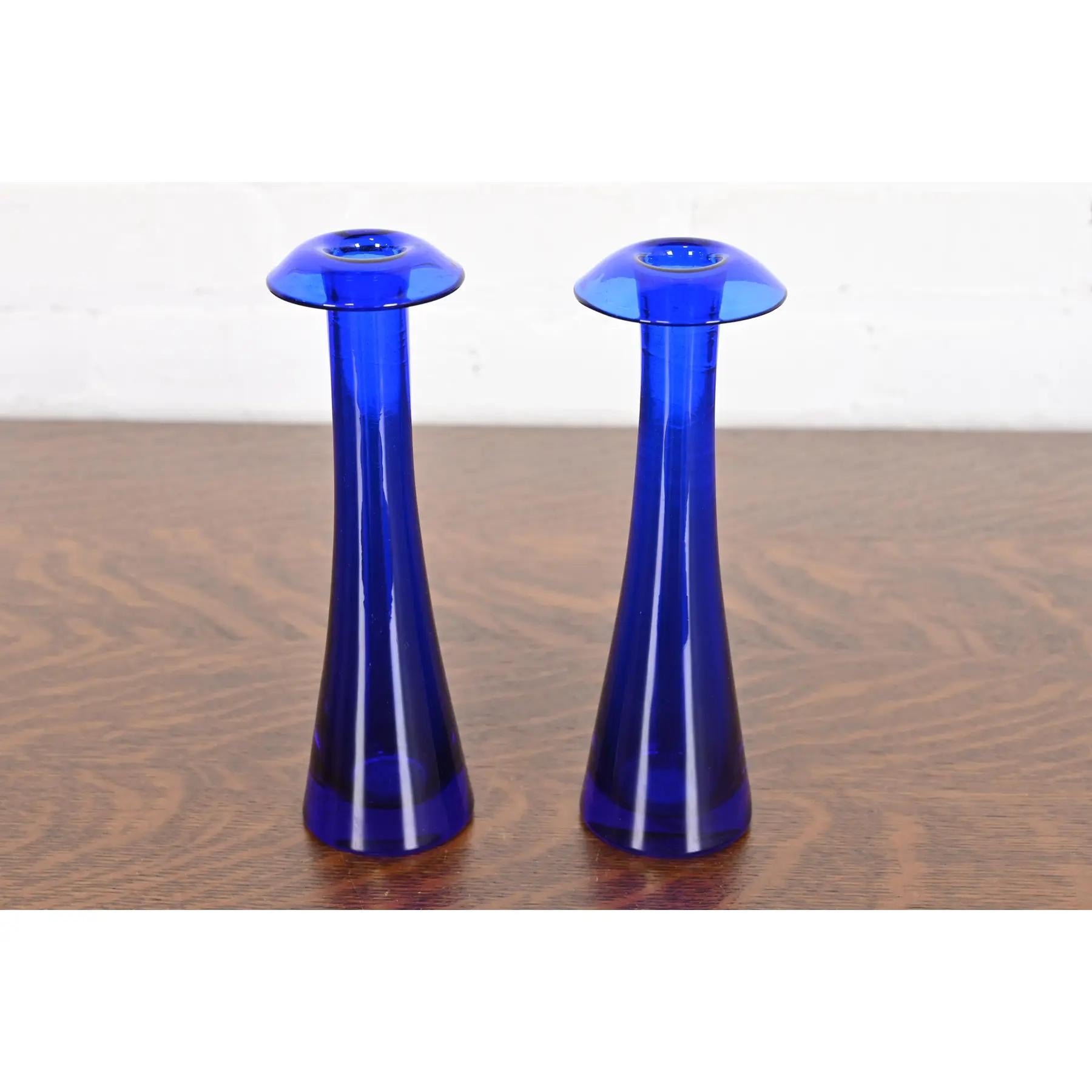 Mid-Century Modern Elsa Peretti for Tiffany & Co. Cobalt Blue Murano Glass Candlesticks, Pair For Sale
