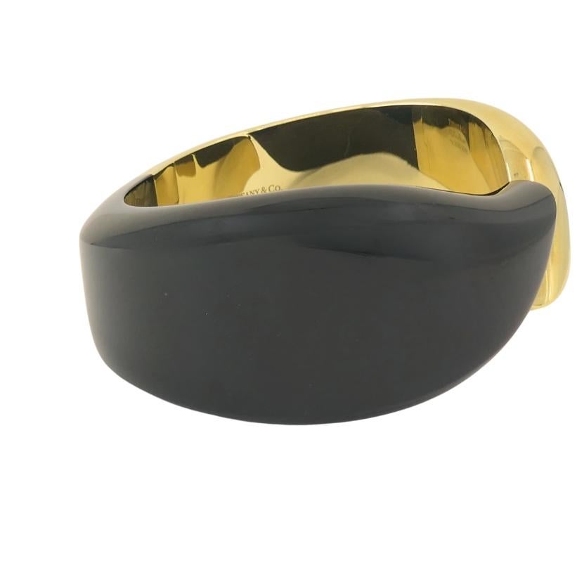 Elsa Peretti for Tiffany & Co. Cuff Bracelet Black Jade 18k Gold en venta 2