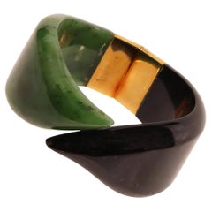 Elsa Peretti pour Tiffany & Co. Manchette en néphrite et jade noir, années 1980