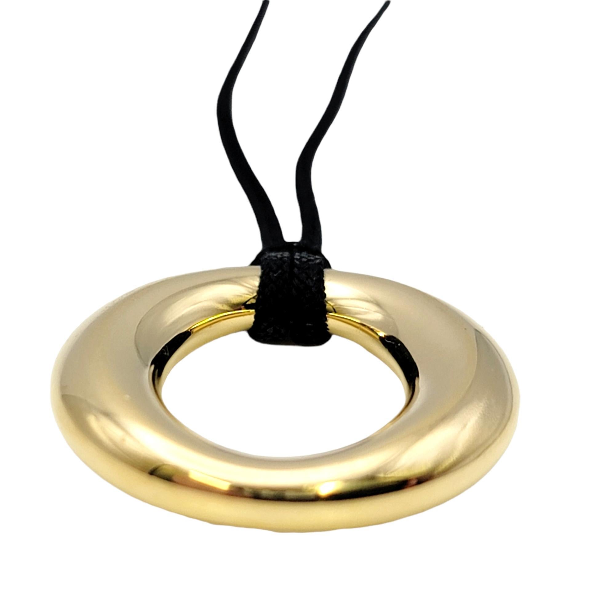 cord pendant necklace
