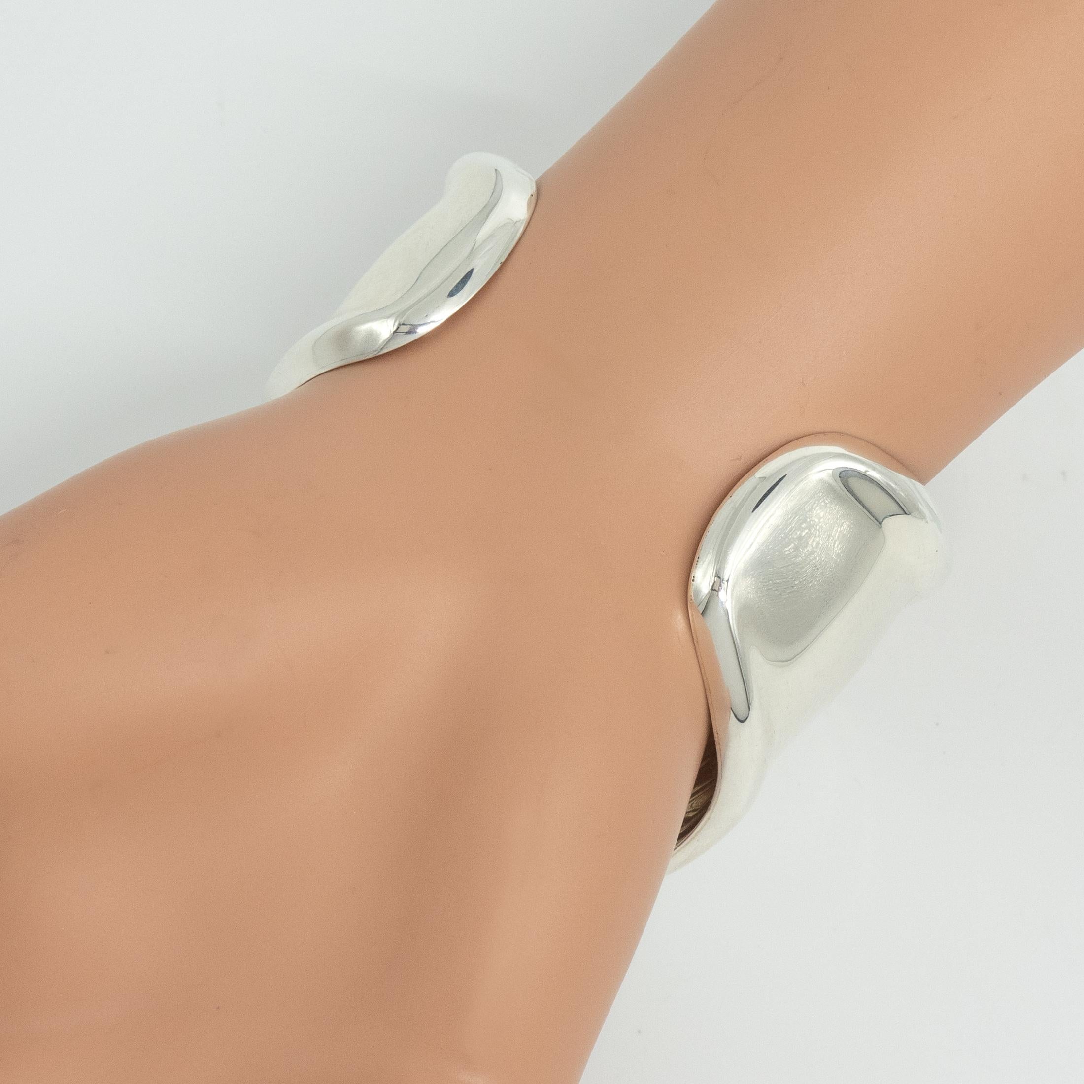 Elsa Peretti pour Tiffany & Co. Bracelet manchette en os droit Sterling Pour femmes en vente