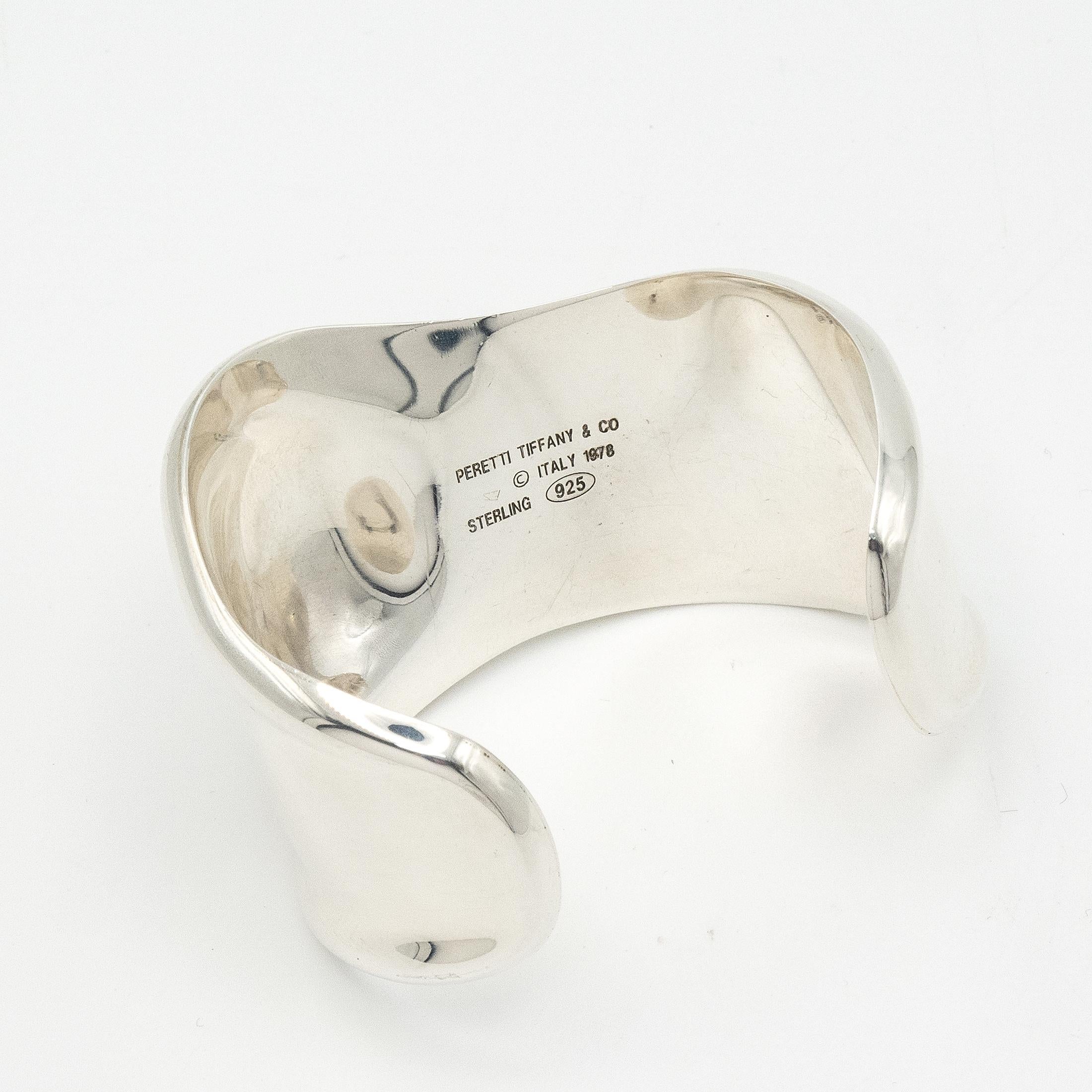 Elsa Peretti pour Tiffany & Co. Bracelet manchette en os droit Sterling en vente 1