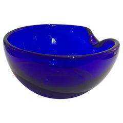 Elsa Peretti for Tiffany & Co. Thumbprint Bowl in Cobalt Blue Murano Glass