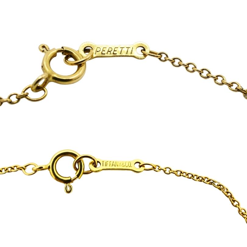 Elsa Peretti Peretti for Tiffany & Co. Collana con ciondolo a forma di giglio in oro 18k in vendita 2