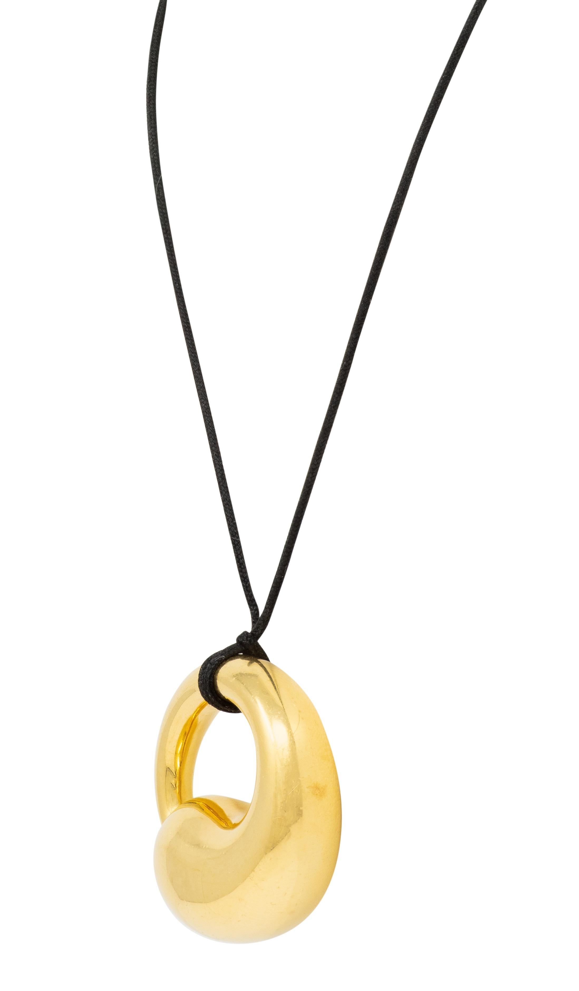 Elsa Peretti Tiffany & Co. 1980 18K Gold Vintage Eternal Circle Pedant Necklace Excellent état - En vente à Philadelphia, PA