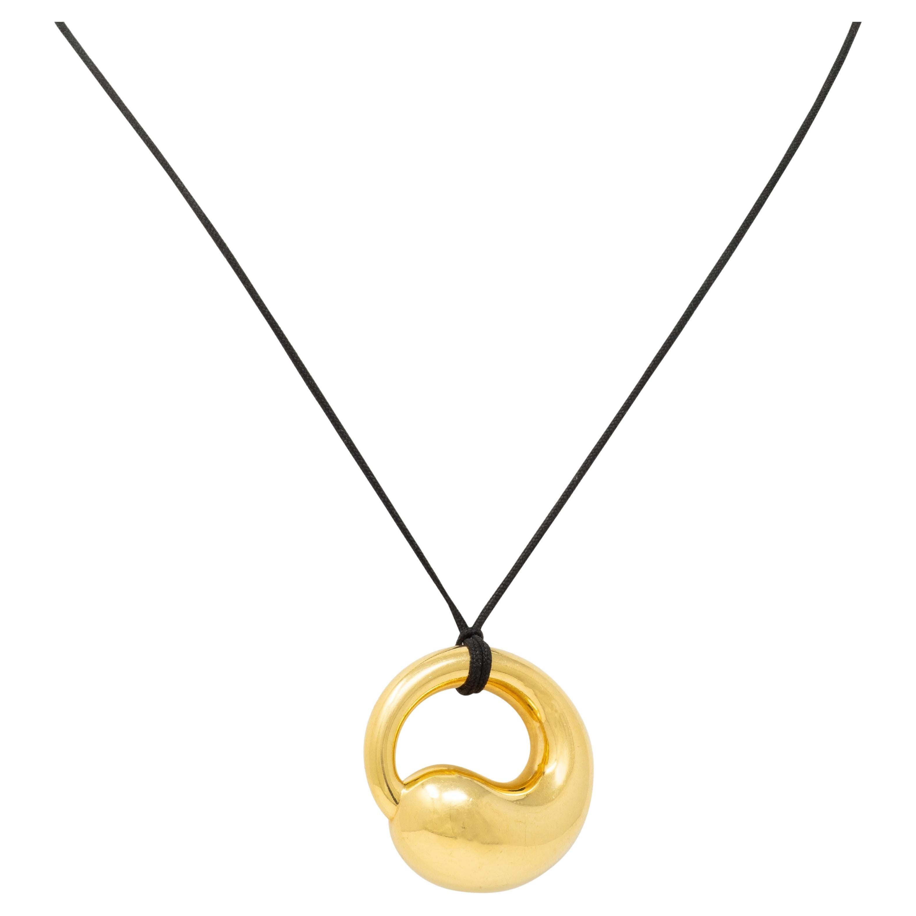 Elsa Peretti Tiffany 
Co. 1980 18K Gold Vintage Eternal Circle Pedant Necklace